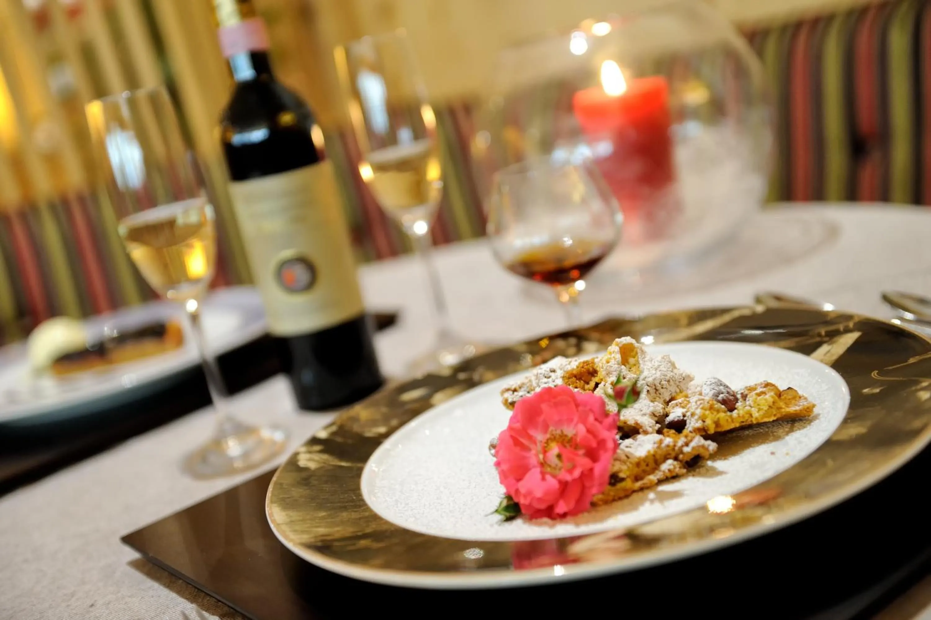 Restaurant/places to eat in Boutique Hotel Diana