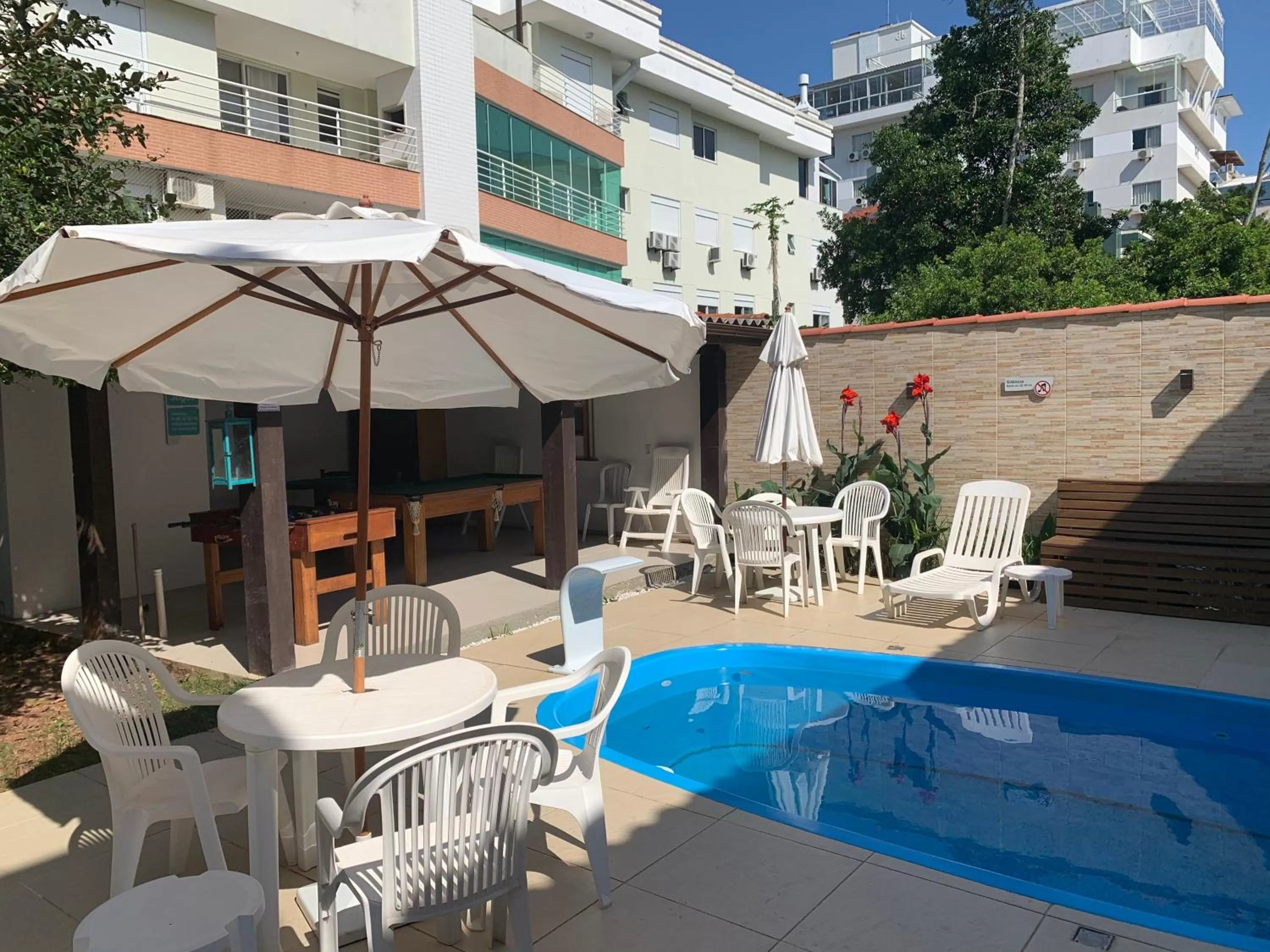 Swimming Pool in Beach House Floripa