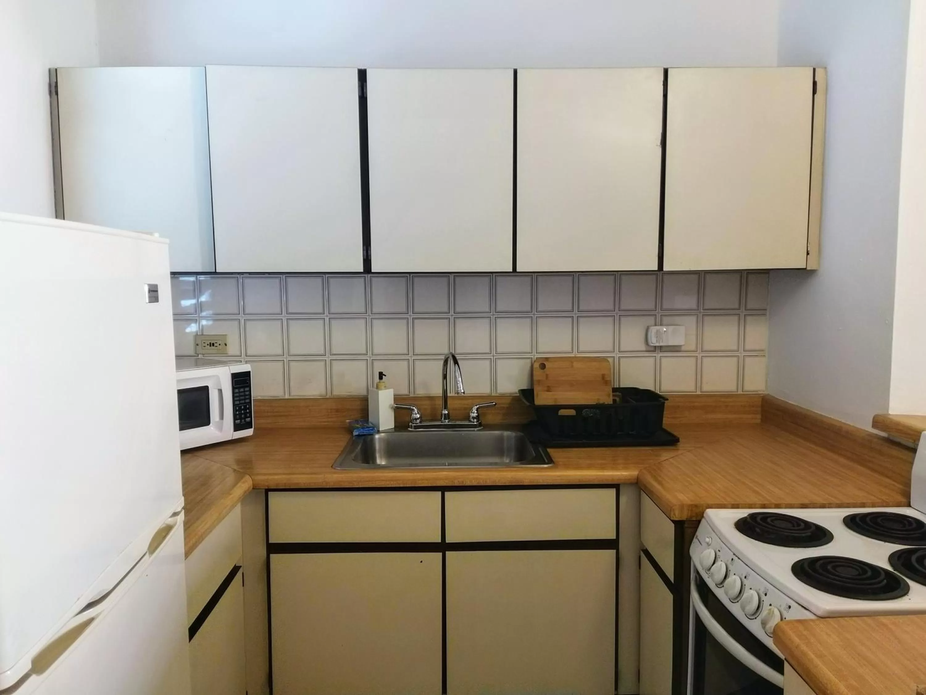 stove in La Capitana Old San Juan Building