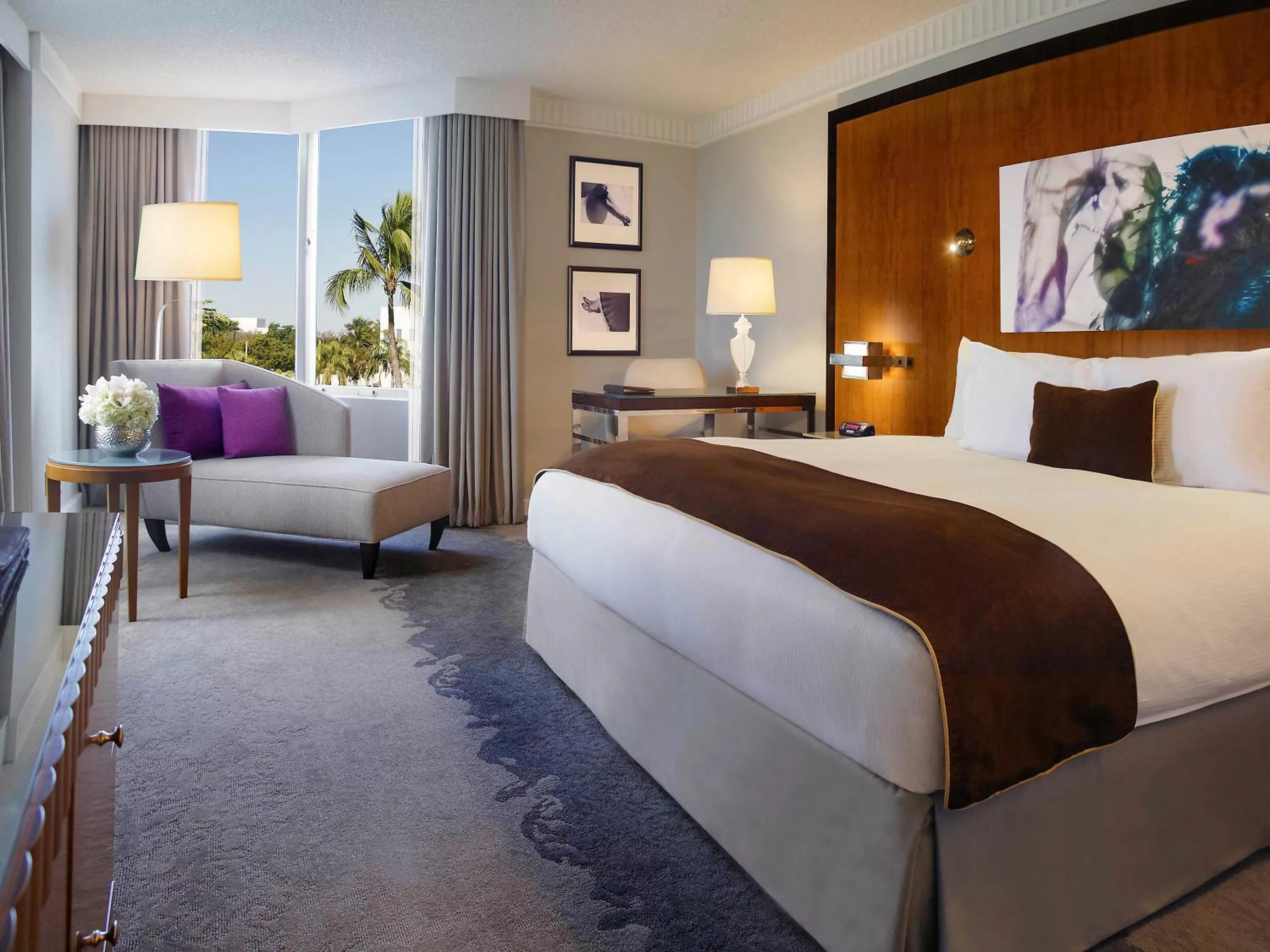 Photo of the whole room, Bed in Pullman Miami Airport