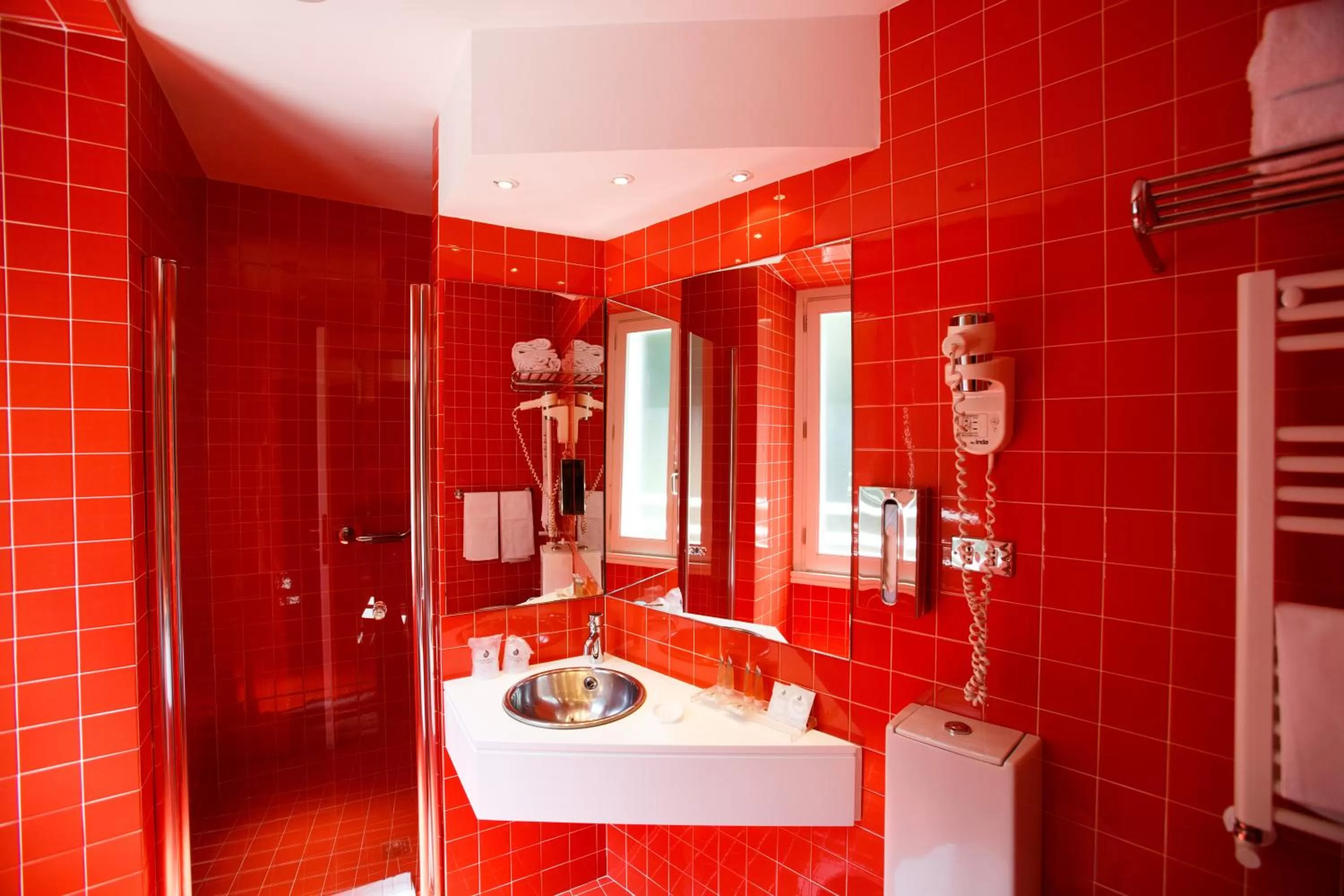 Bathroom in Albani Hotel Roma