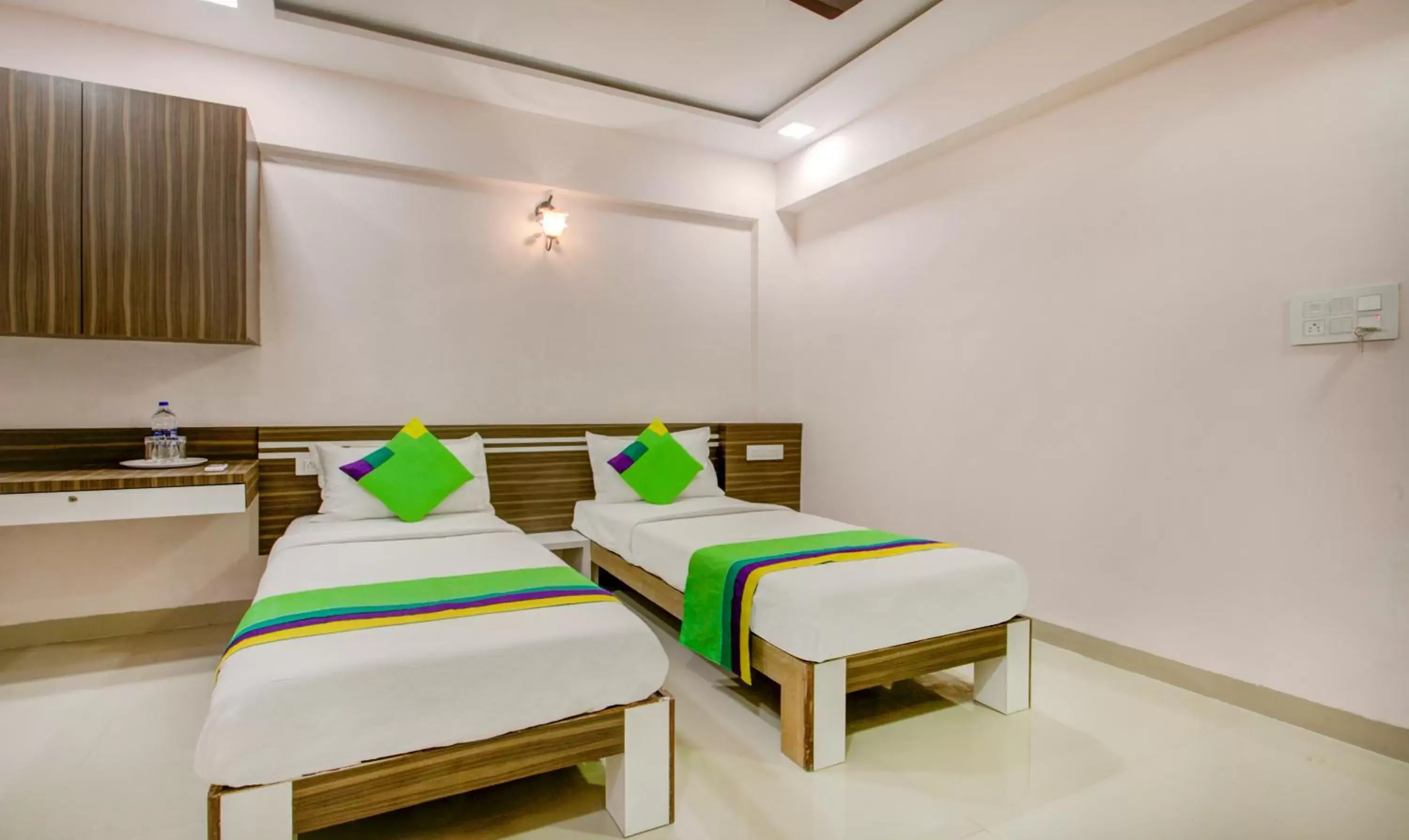 Standard Double Room - single occupancy in Treebo Kings Inn Vashi Standard Double Room - single occupancy in Treebo Kings Inn Vashi