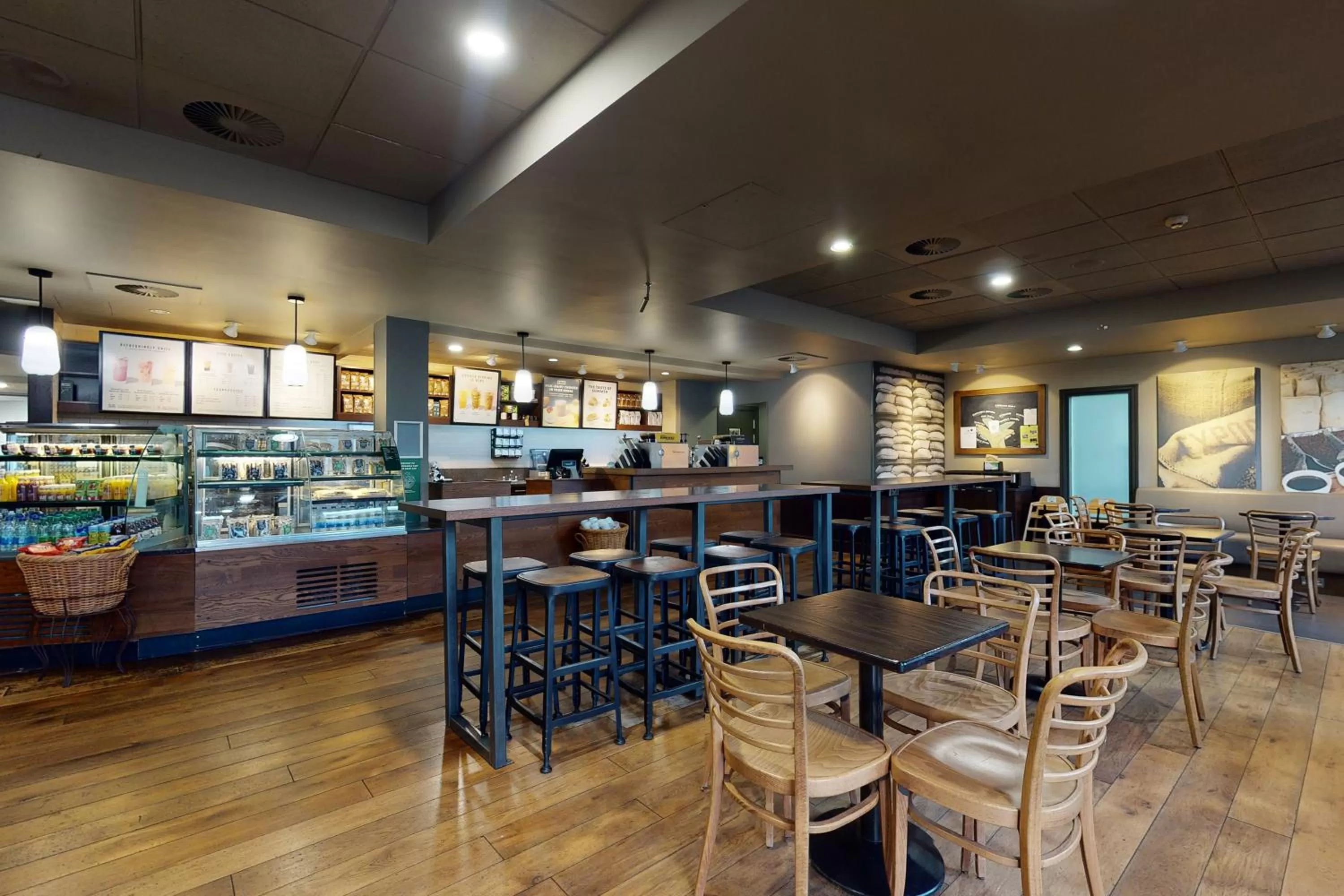 Restaurant/places to eat in Village Hotel Bournemouth