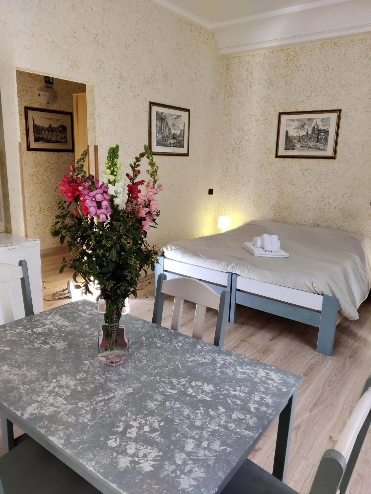 Bed in St. Peter's Rooms Rome