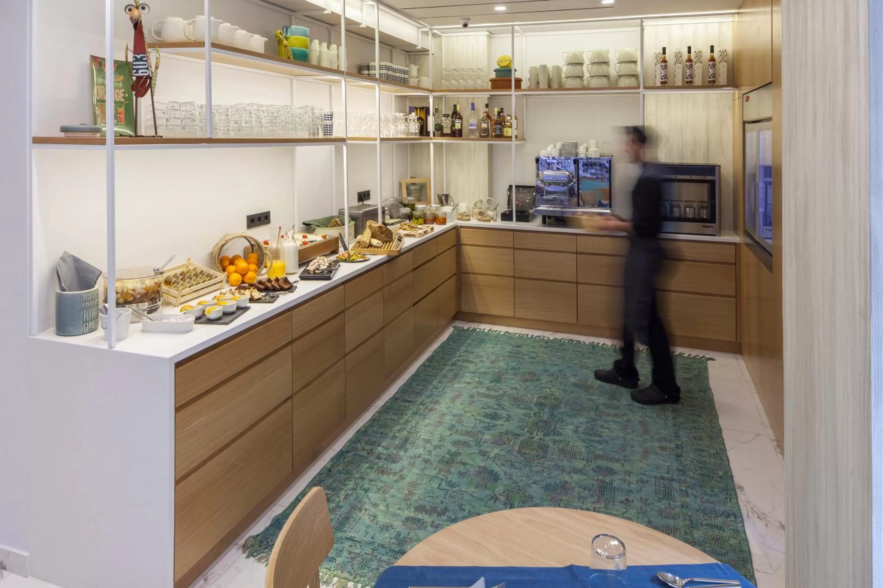 Food and drinks in Coco-Mat Hotel Athens