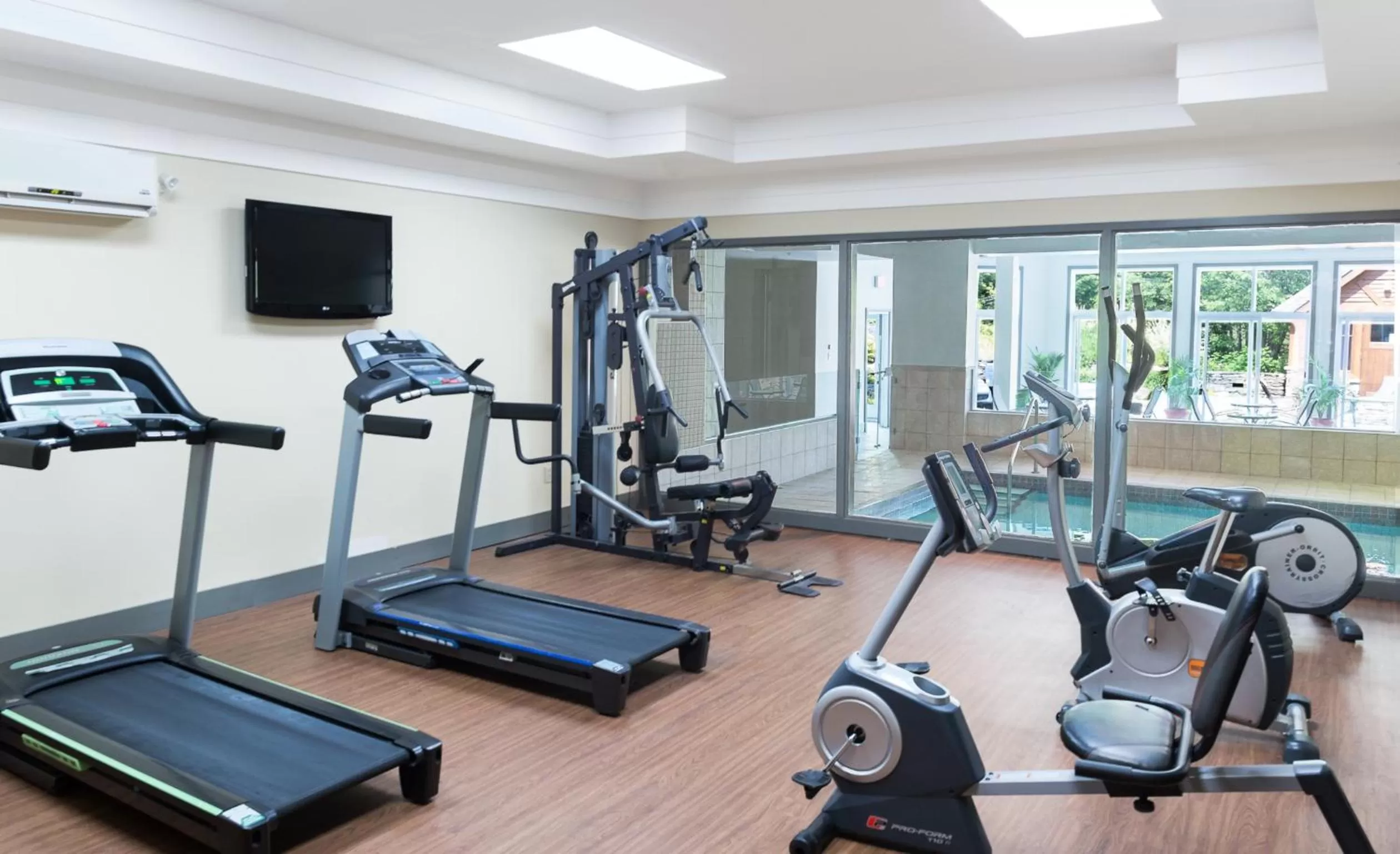 Fitness centre/facilities in Manoir des Sables Hôtel & Golf