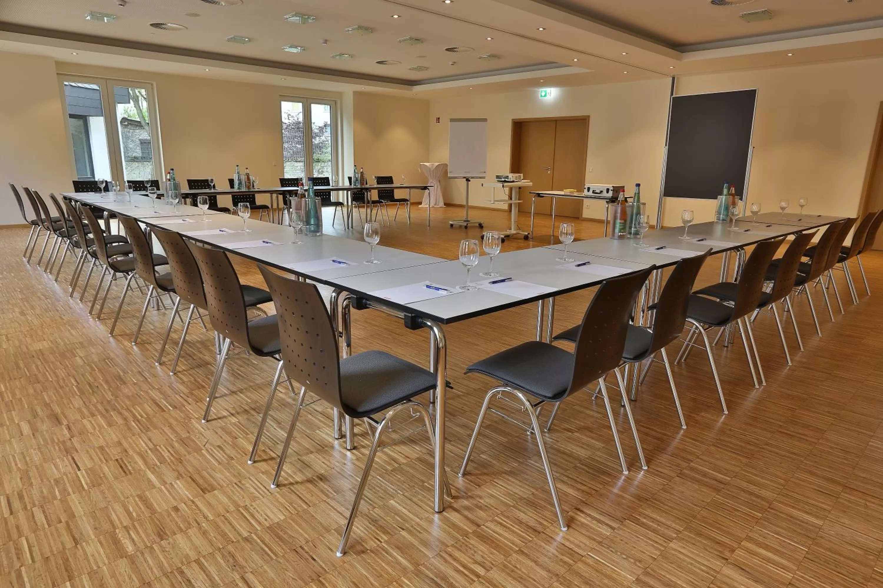 Business facilities in Ardey Hotel