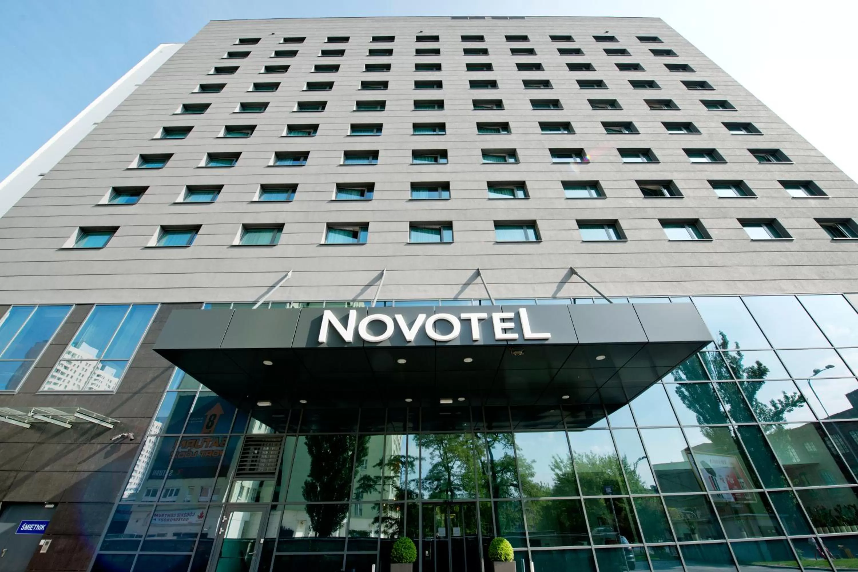 Facade/entrance in Novotel Lodz Centrum