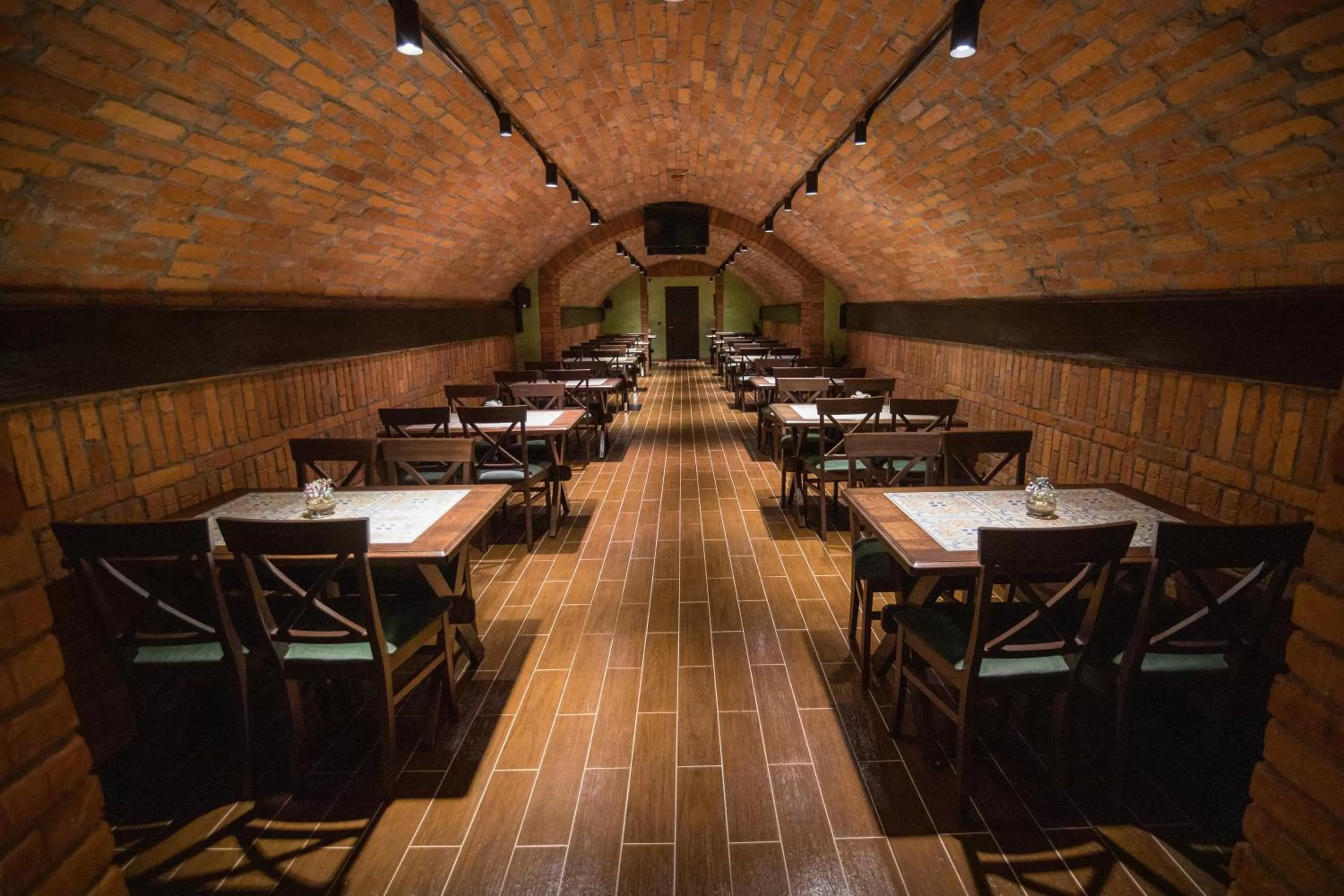 Restaurant/places to eat in Praktik Hotel & Restaurant