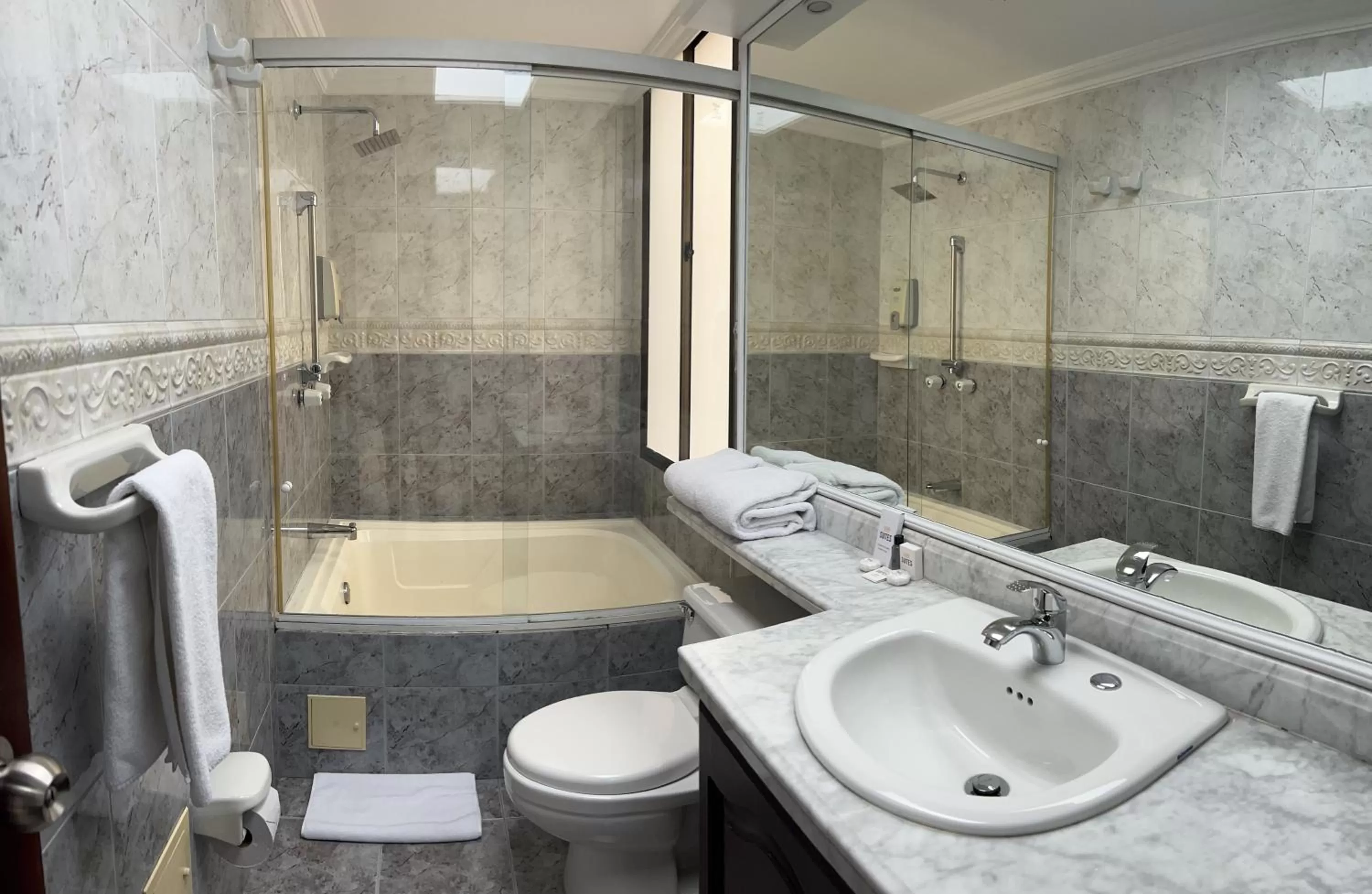 Bathroom in Suites 109 GH Usaquén