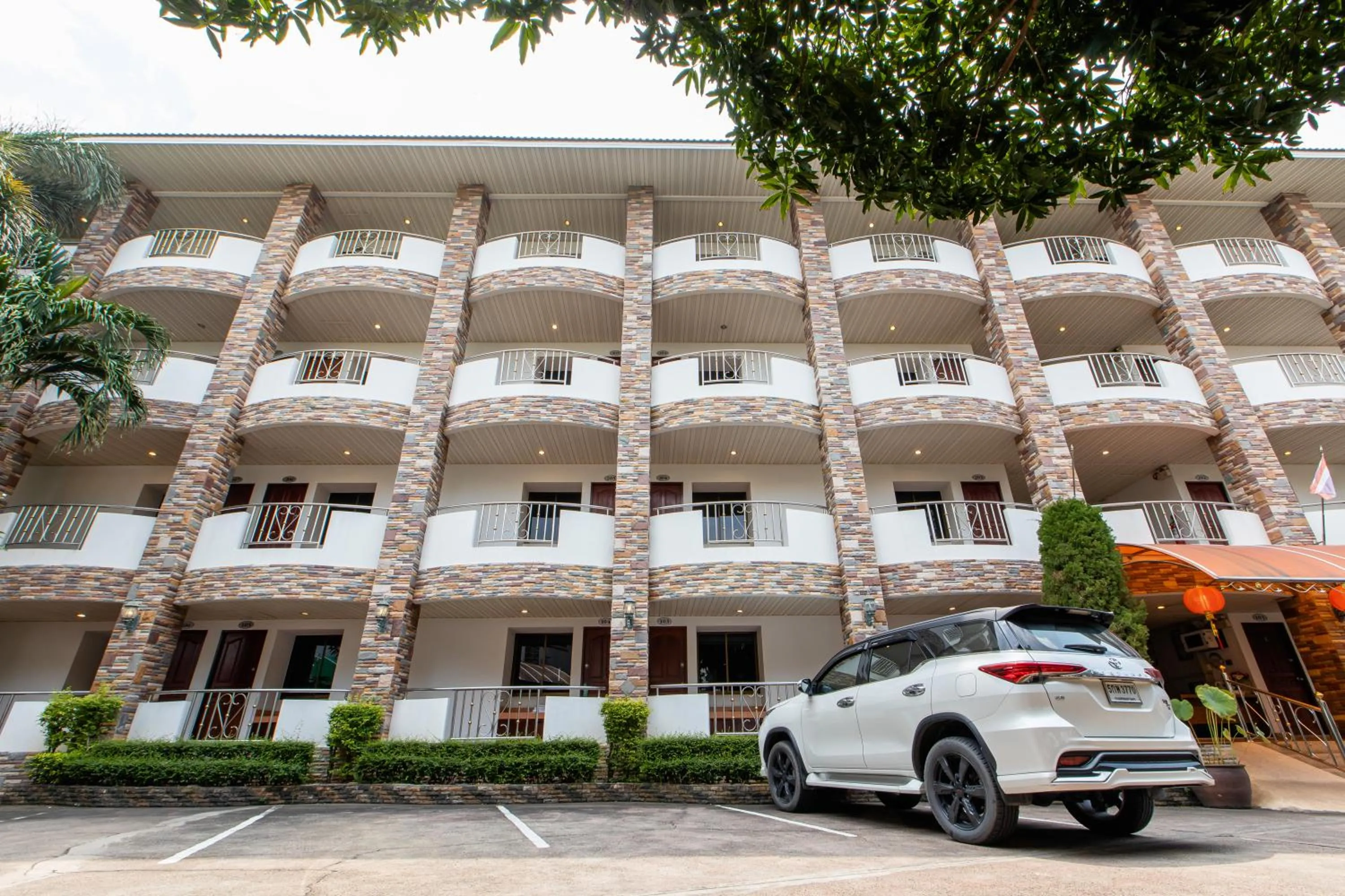 Property Building in Selina Place