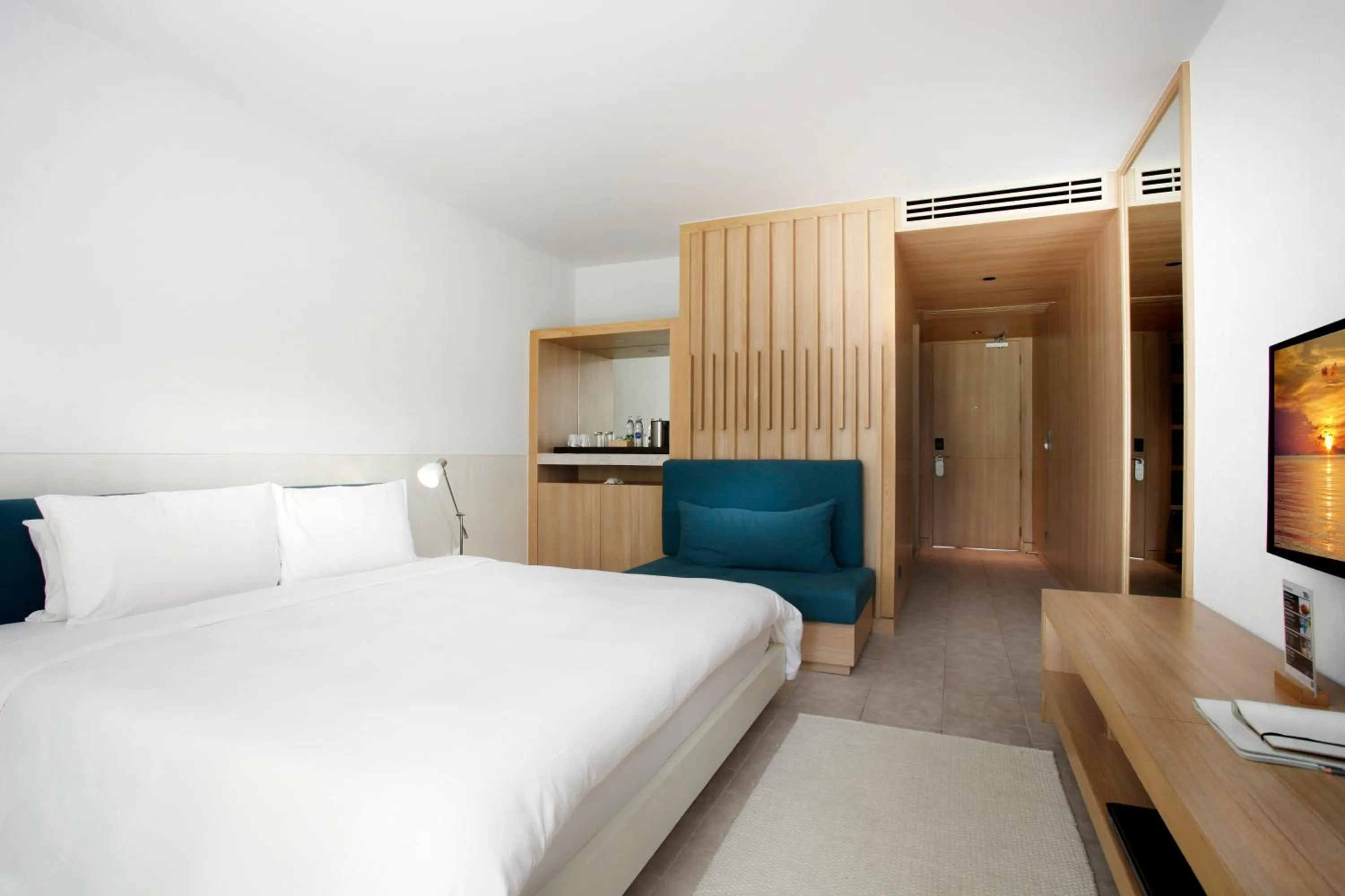 Coffee/tea facilities, Bed in Nap Patong