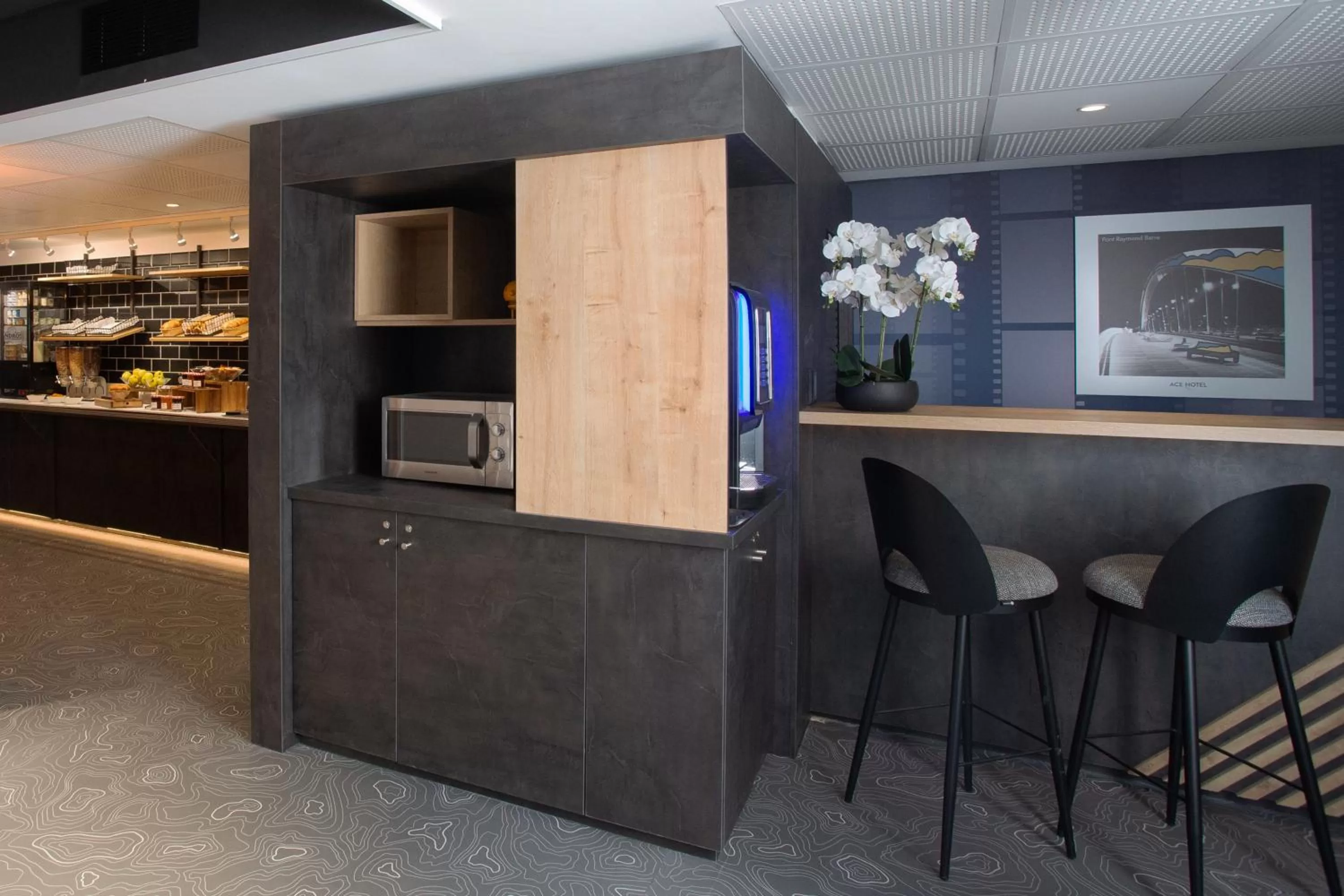 Lounge or bar in ACE Hôtel Lyon Vénissieux Parc des Expositions