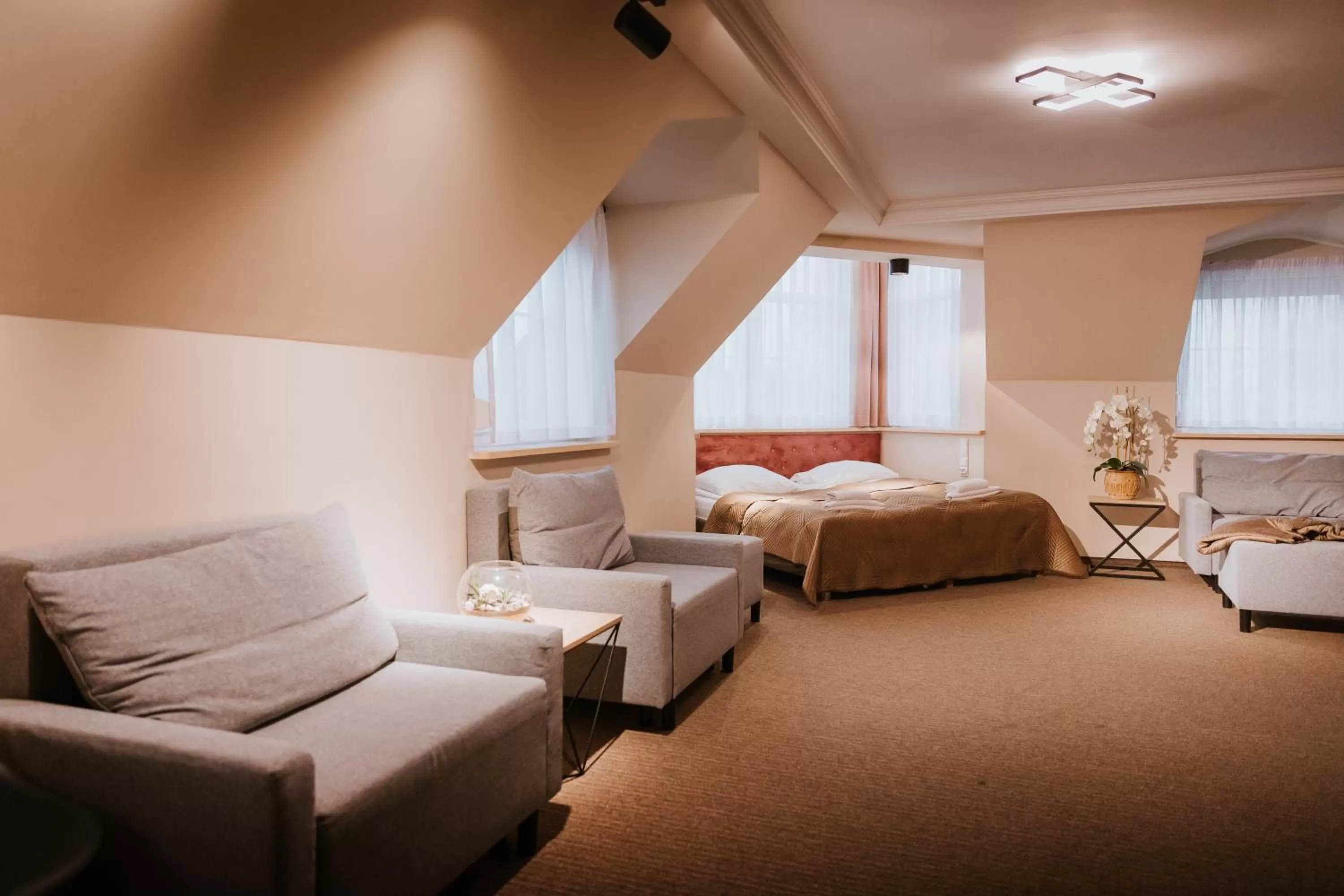 Photo of the whole room, Bed in Villa Palladium