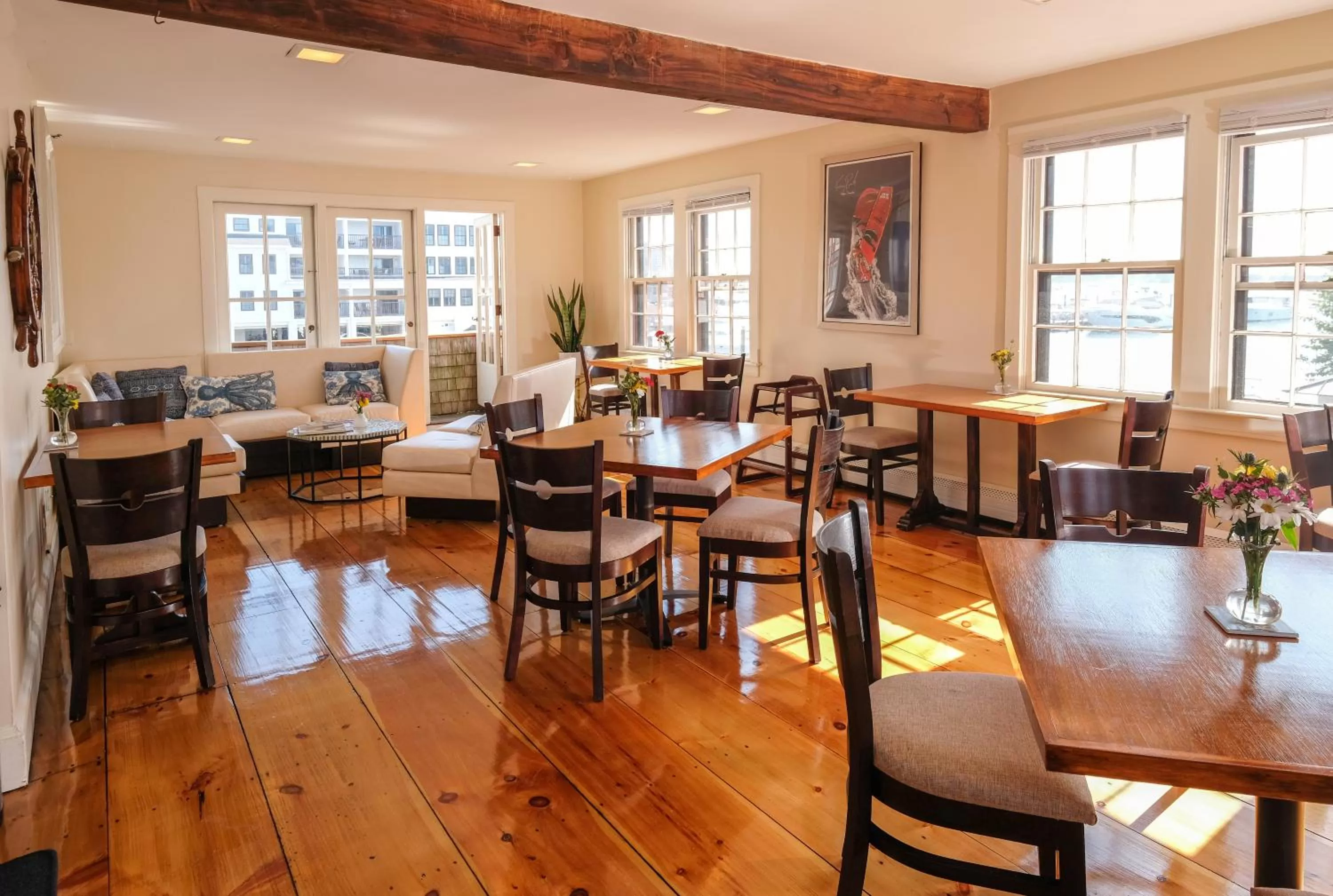 Breakfast in Harborside Inn