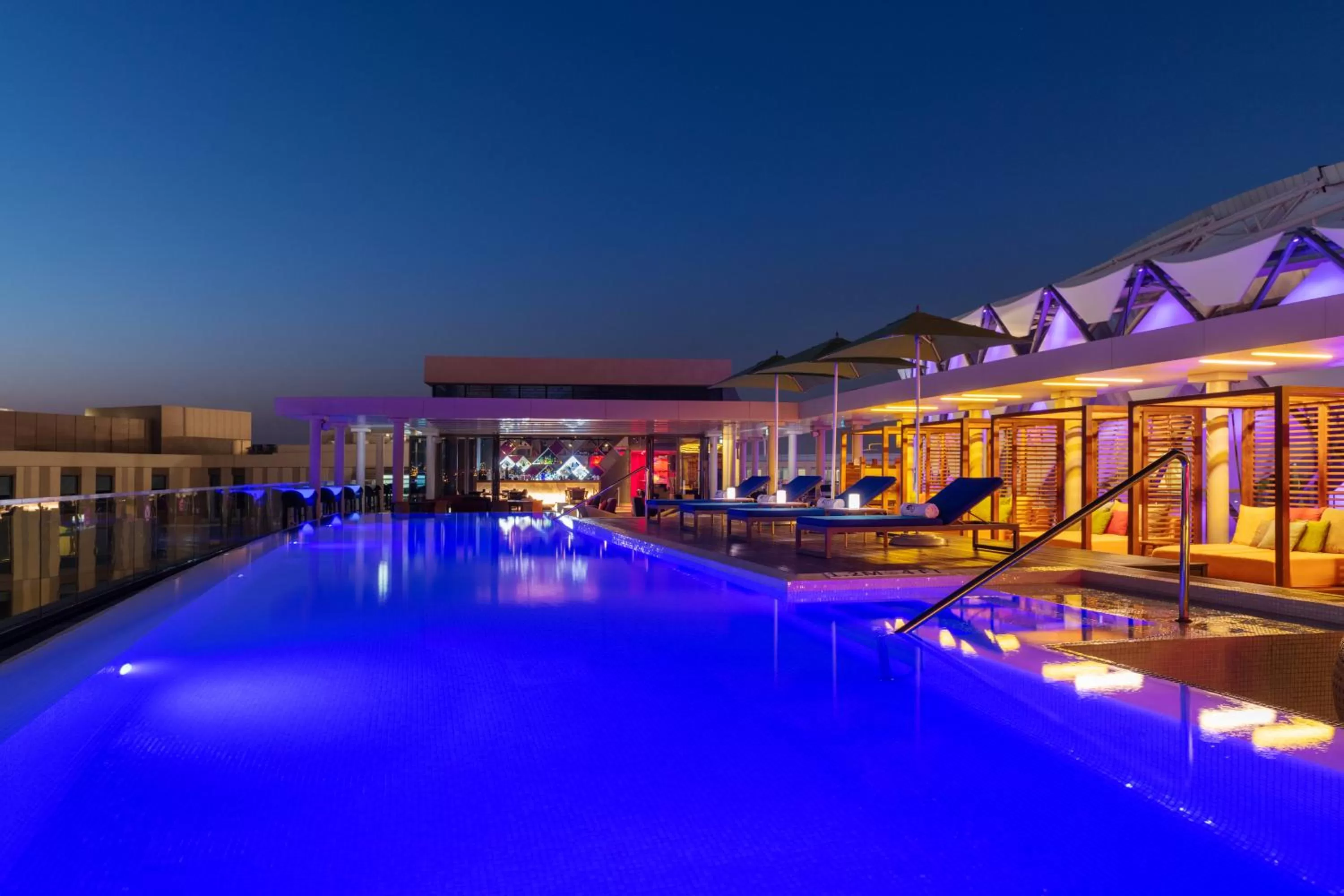 Swimming pool in Aloft Al Ain