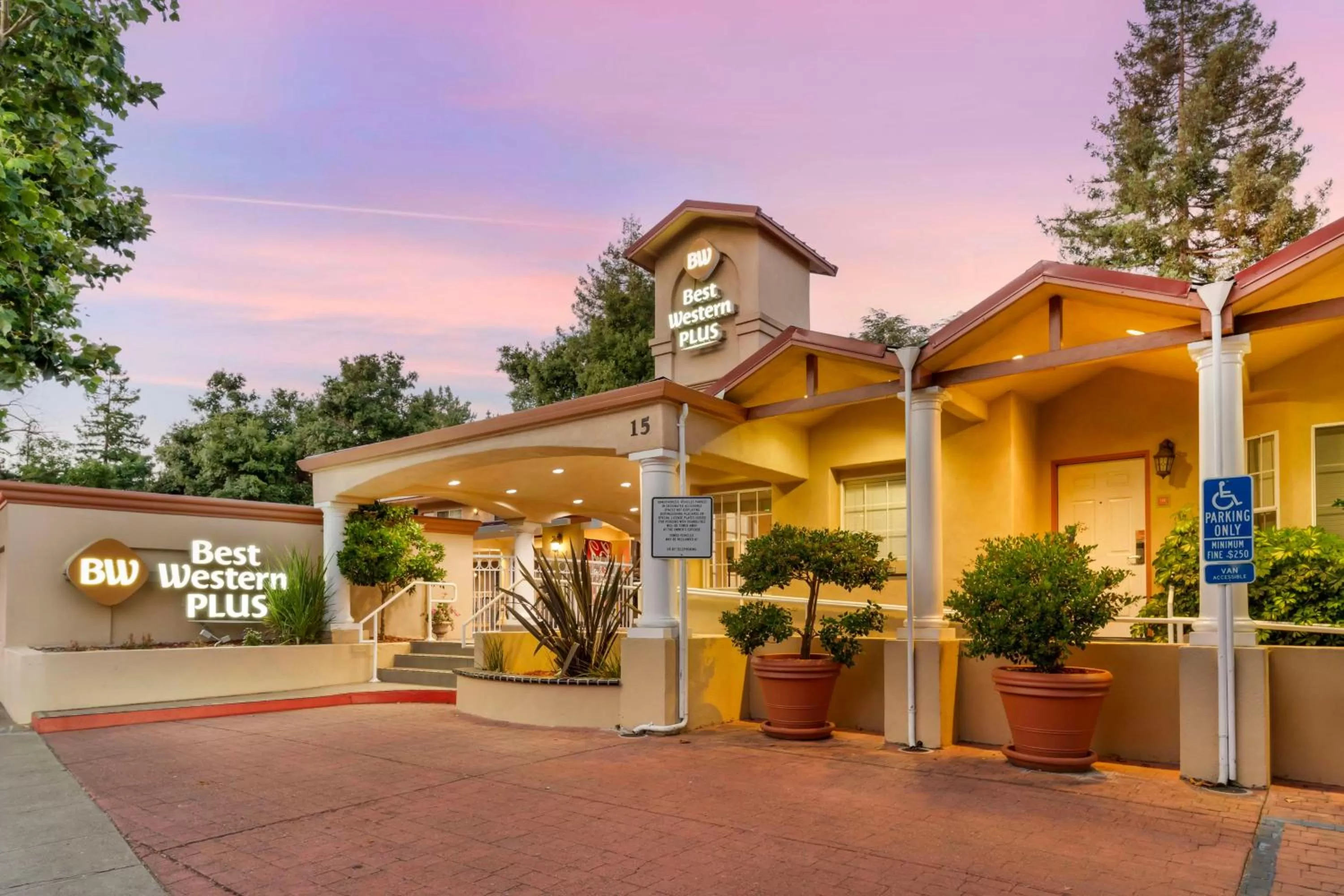 Best Western Plus Riviera