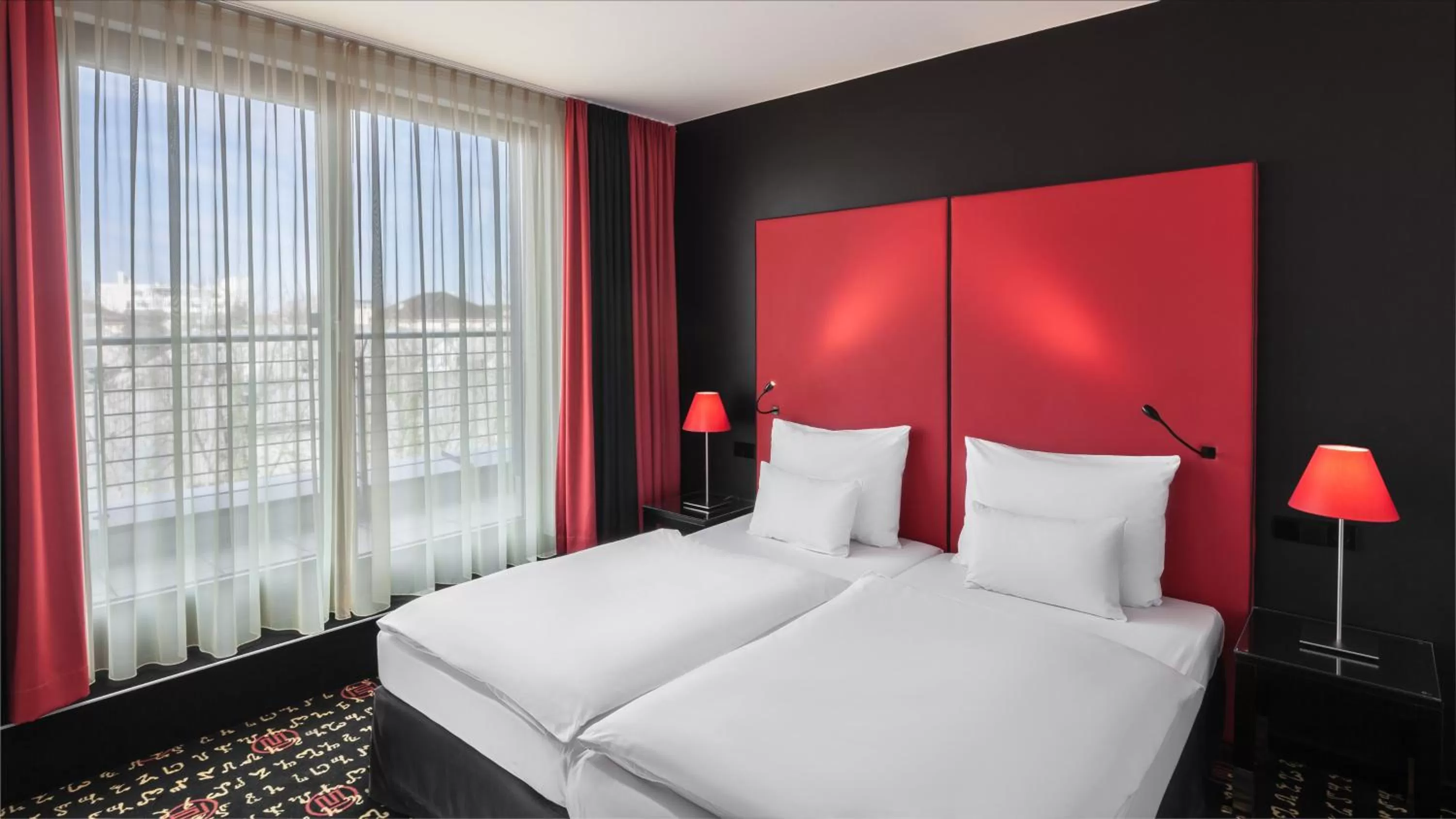 Bedroom, Bed in Holiday Inn Munich - Westpark by IHG