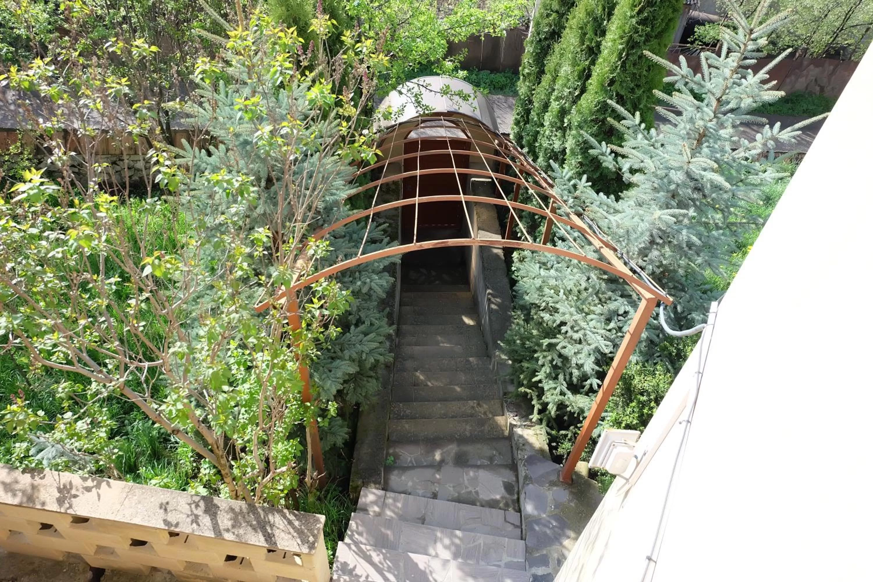 Facade/entrance in Dil Hill by Sam