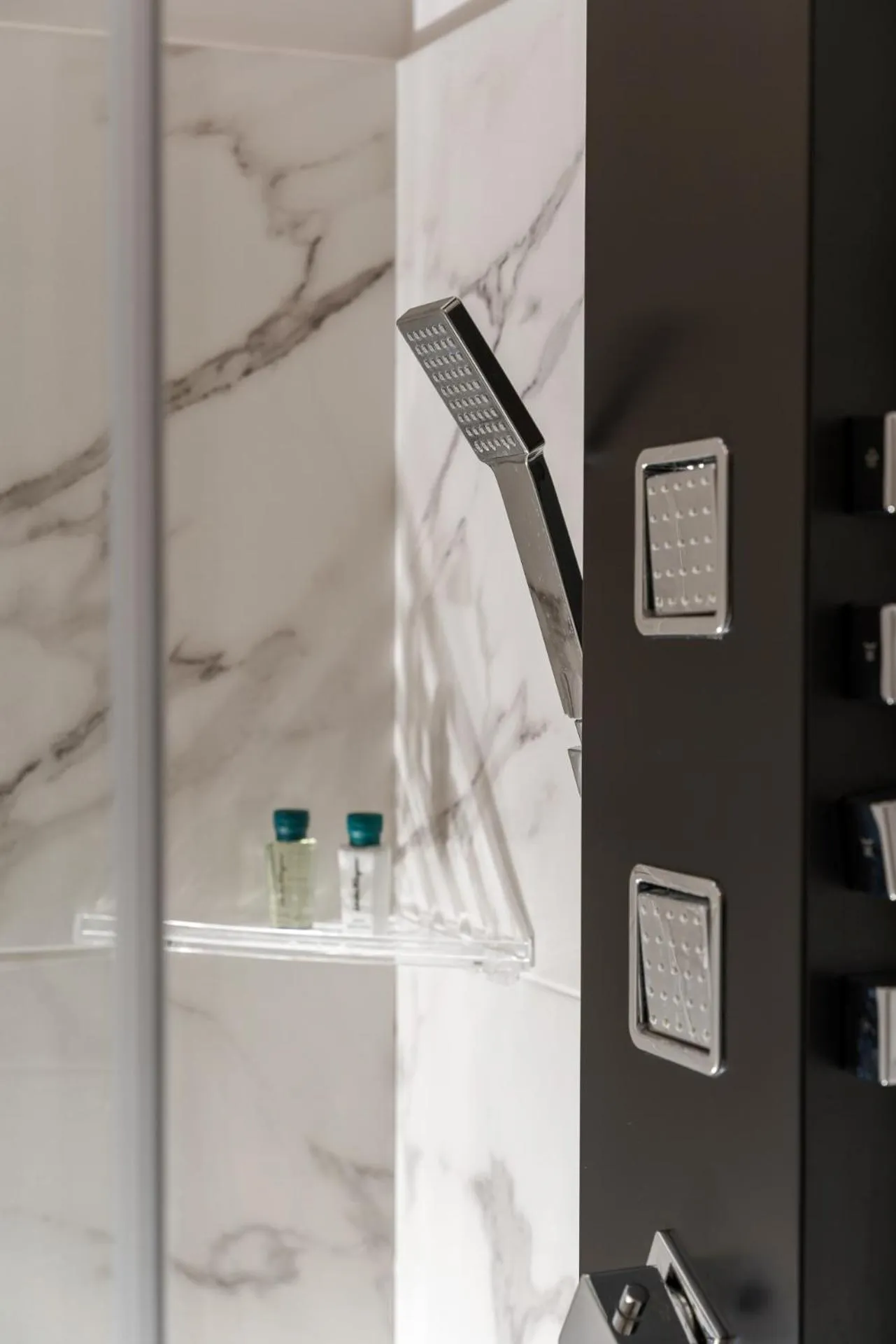 Bathroom in Albergo Rossini 1936 Small & Charming