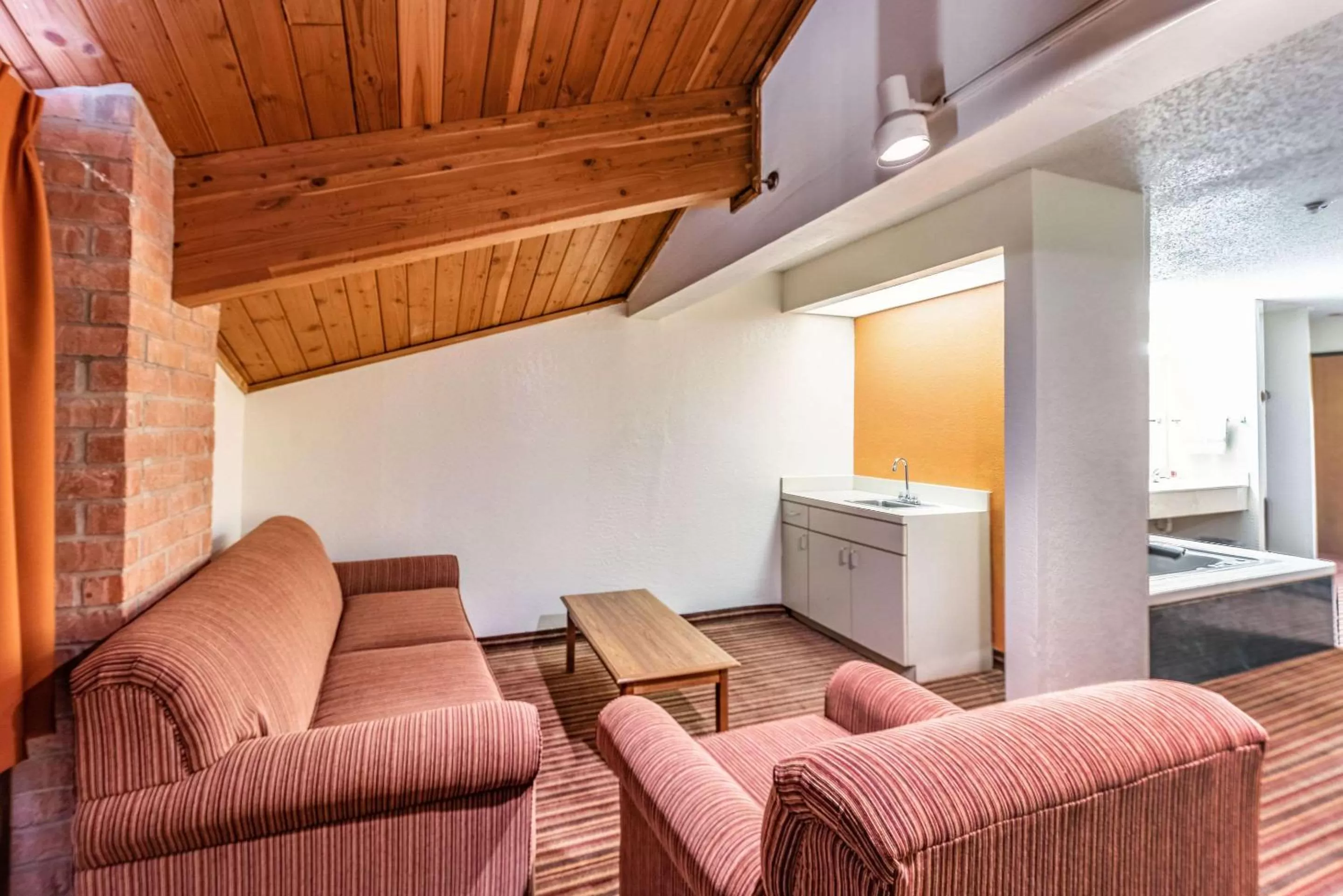 Photo of the whole room in Econo Lodge Inn & Suites Mckinney - Plano North