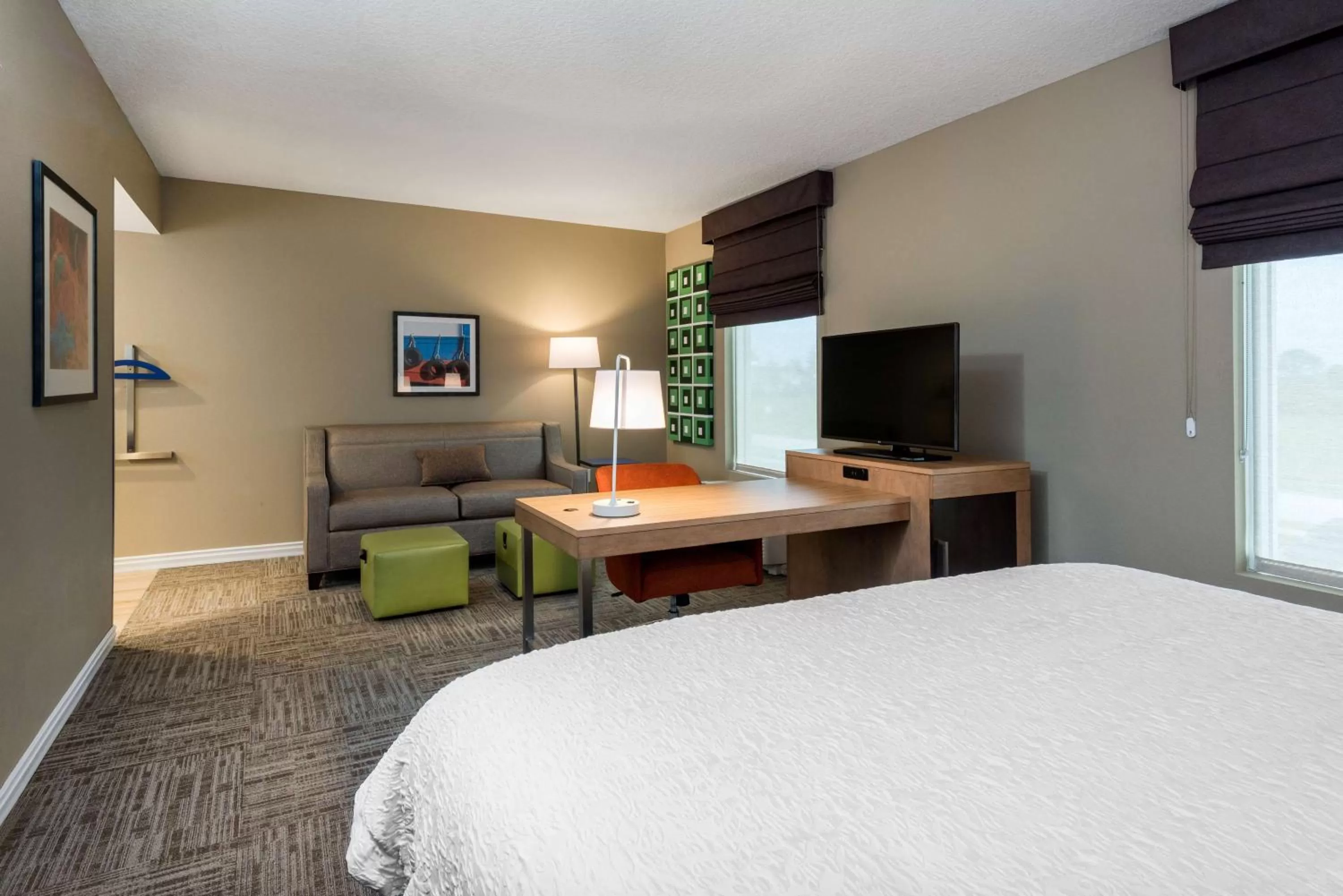 Bedroom, Bed in Hampton Inn & Suites West Melbourne-Palm Bay Road