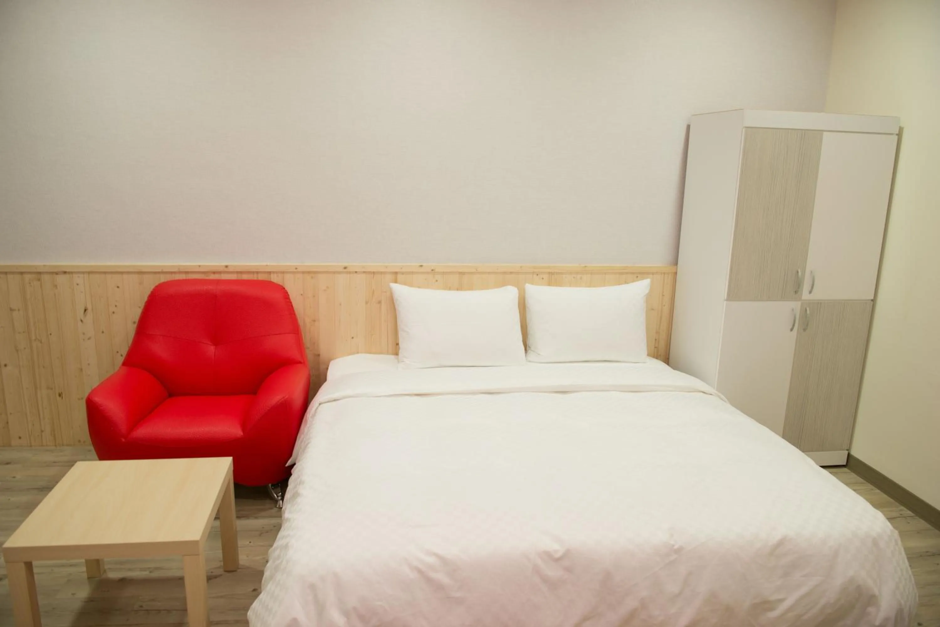 Bed in Didi House無人化自助入住#附車位有限須預約