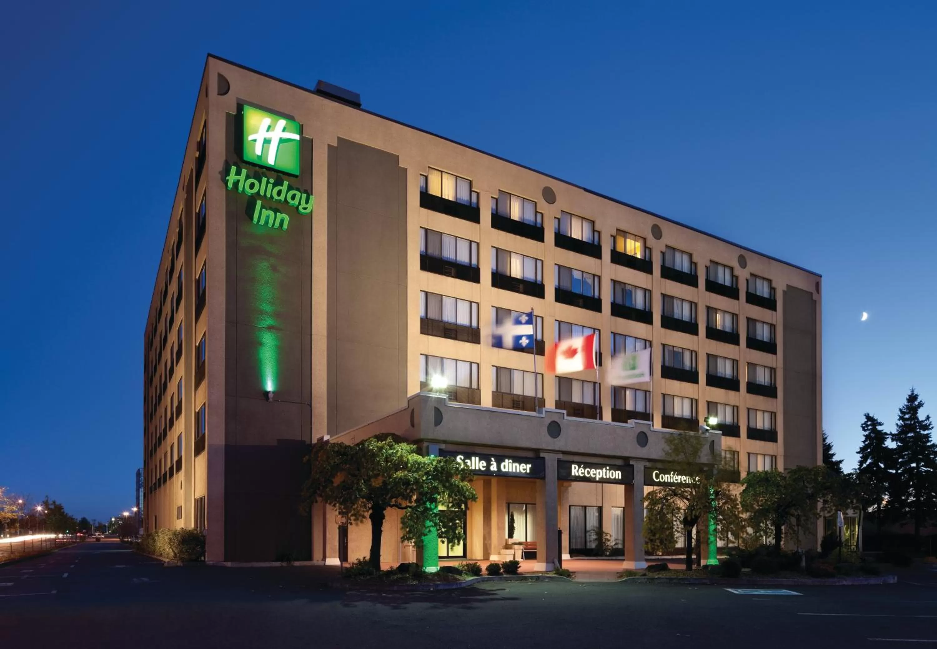 Property building in Holiday Inn Montreal Longueuil by IHG