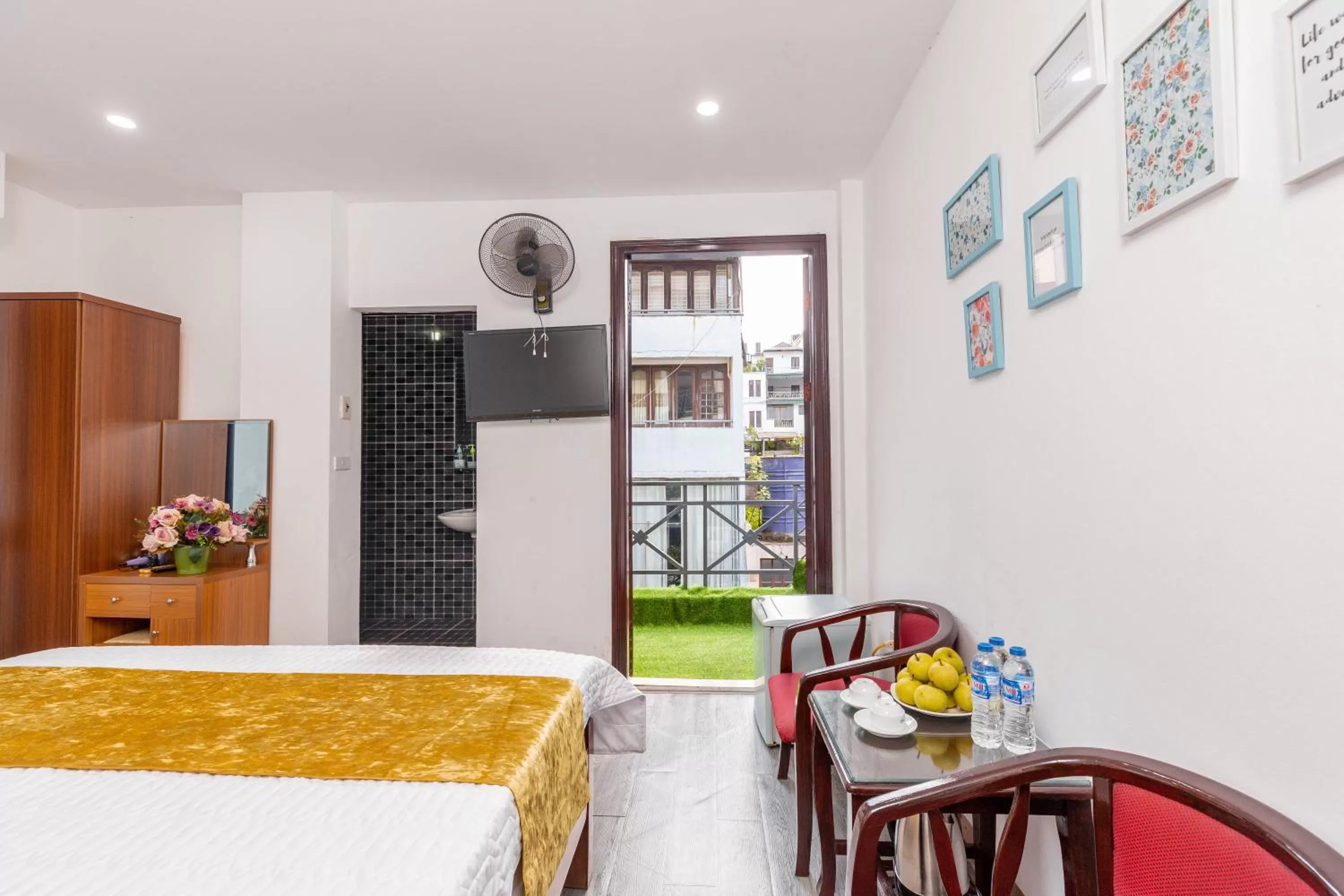 Bed in Hanoi View Legend Hotel