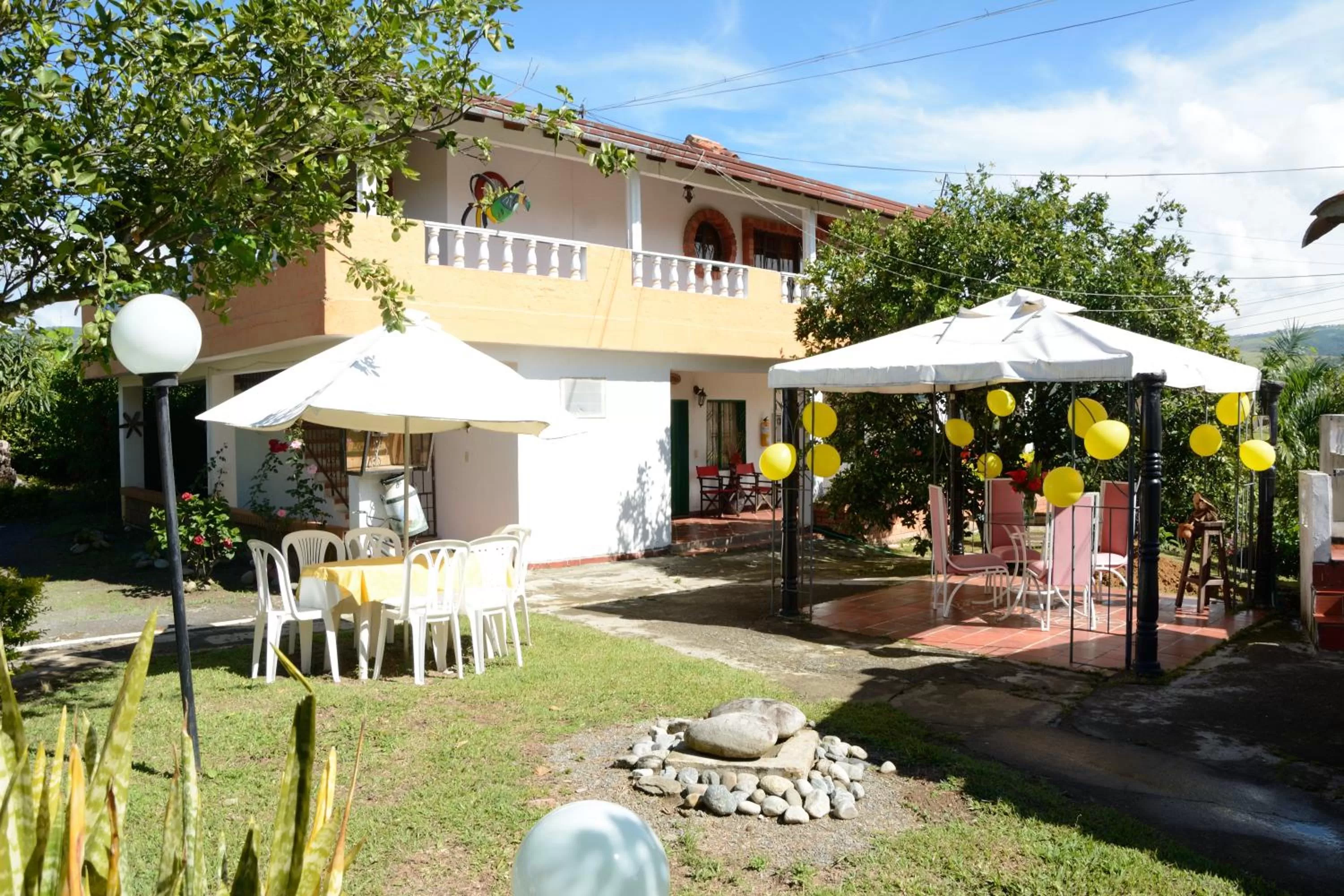 Property Building in Hotel Campestre la Loma curiti
