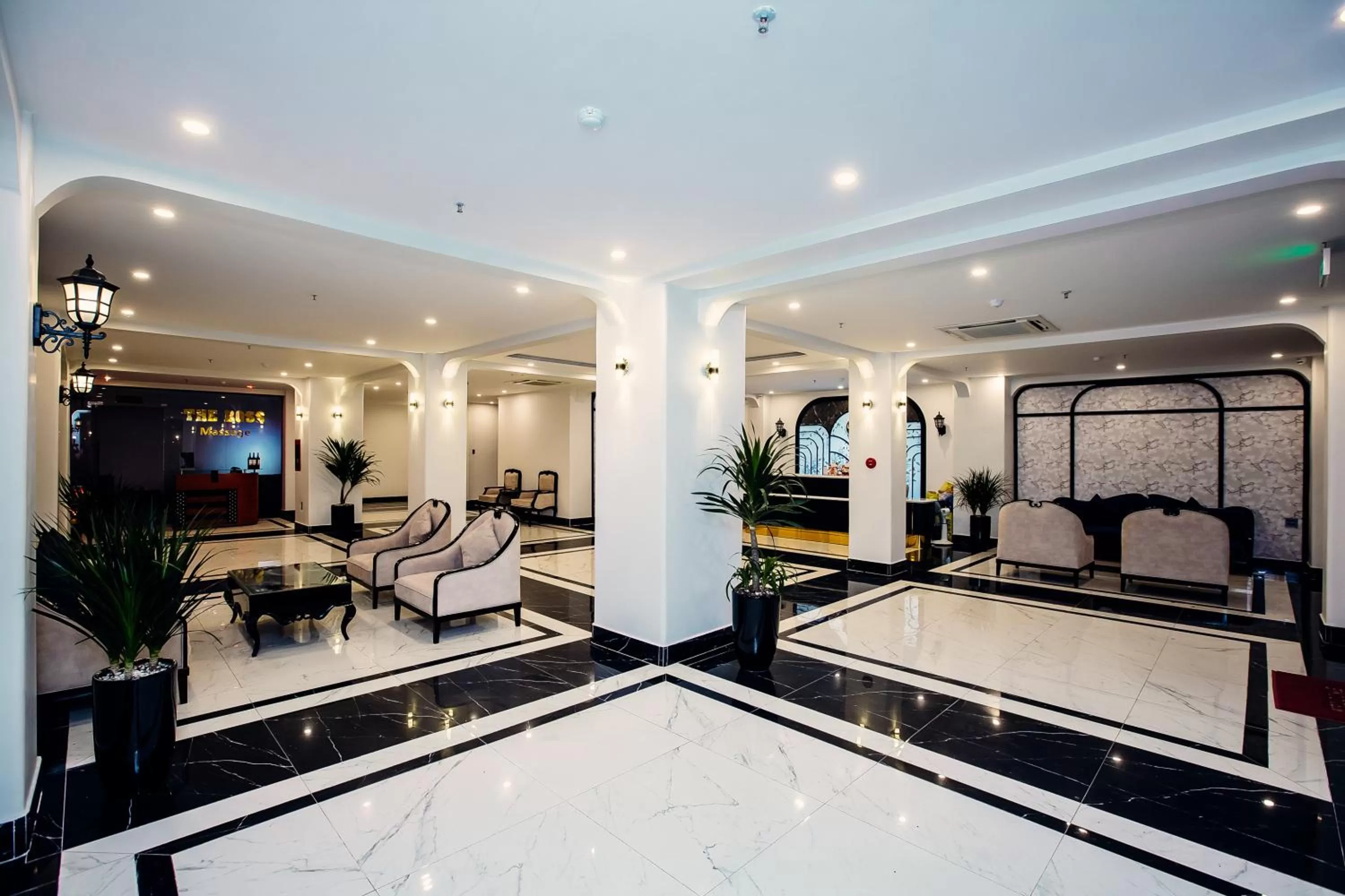 Lobby or reception in LION 3 HOTEL