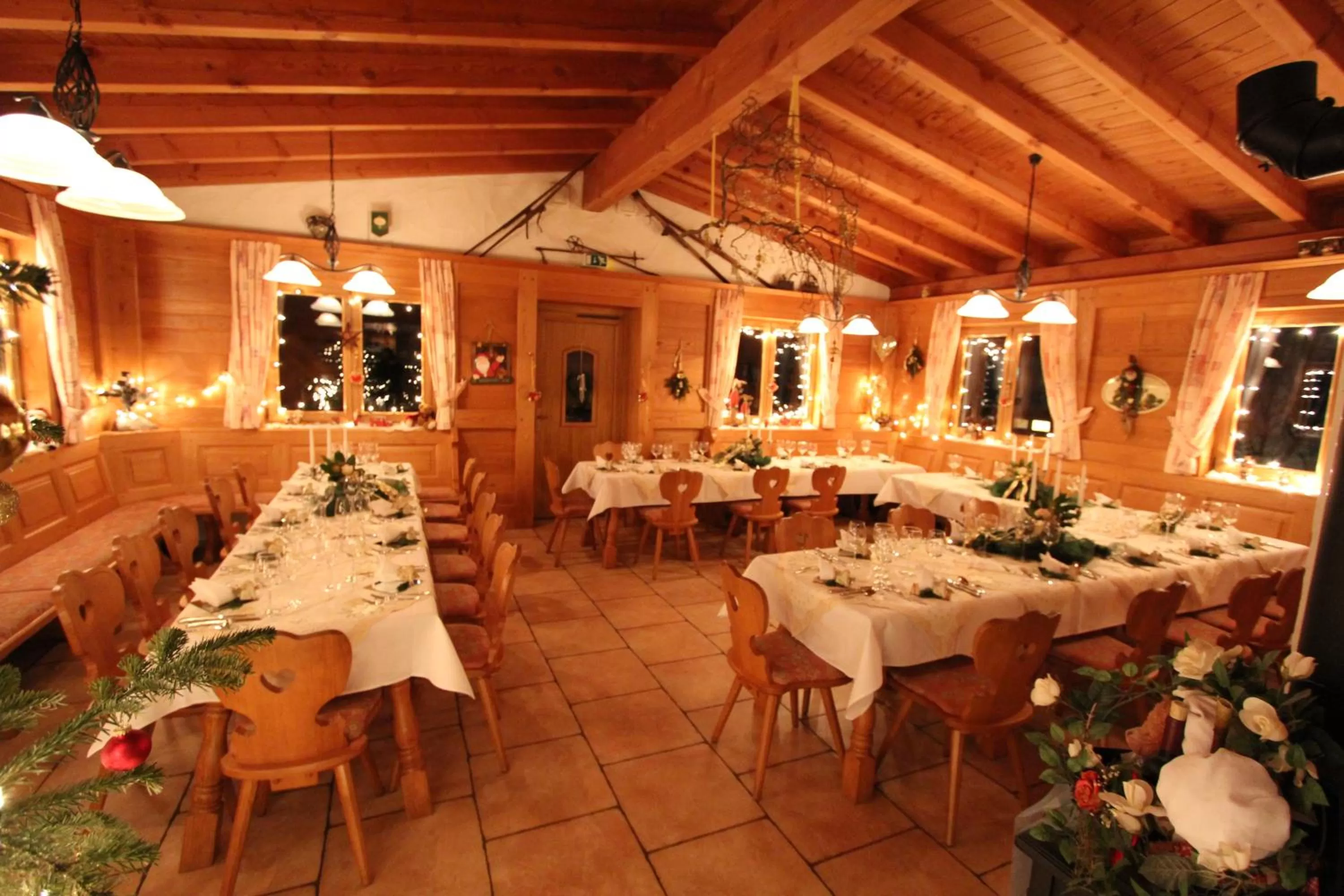 Property building, Restaurant/Places to Eat in Hotel-Hauensteiner-Hof
