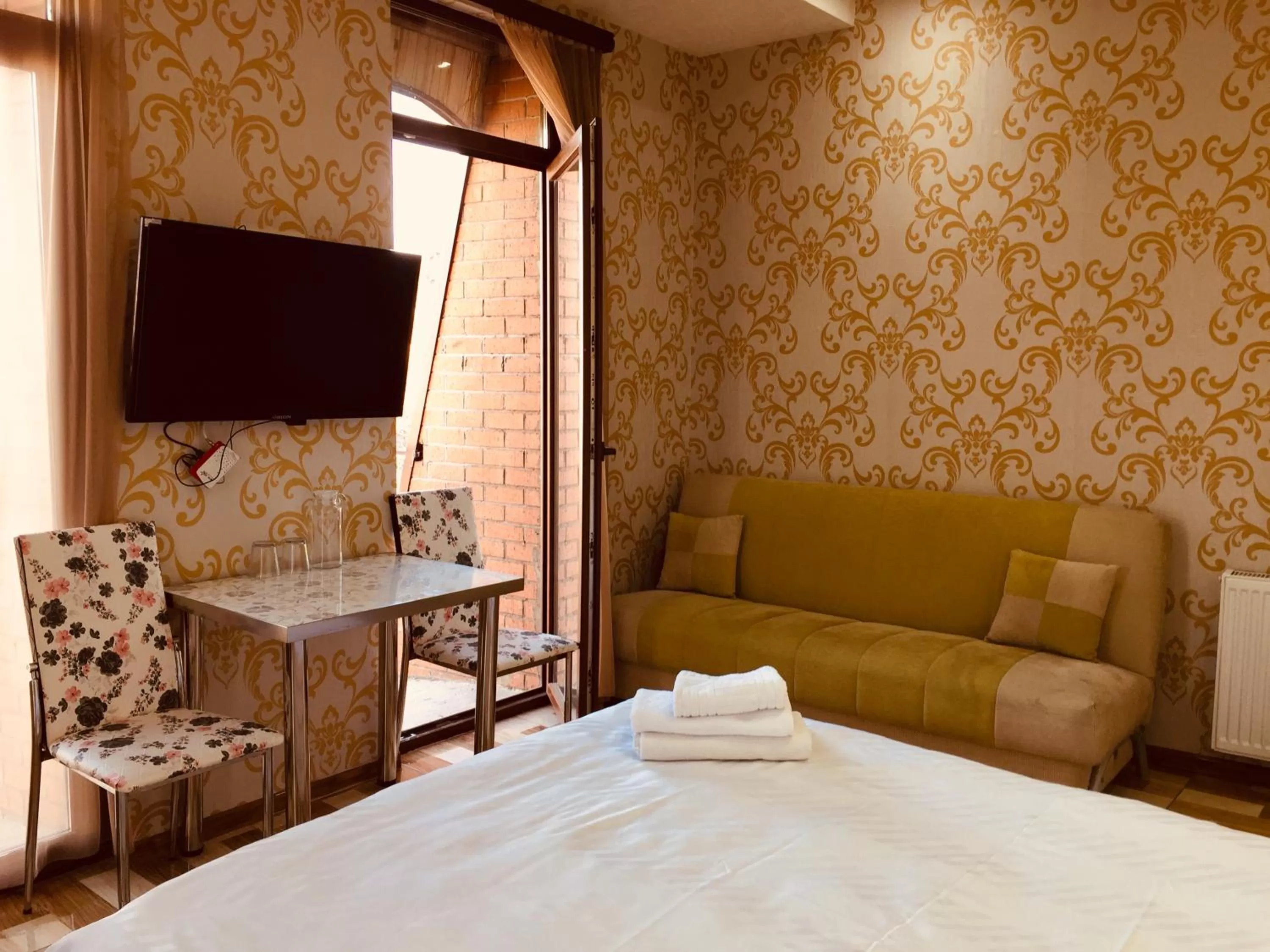 TV and multimedia in Hotel Tourist