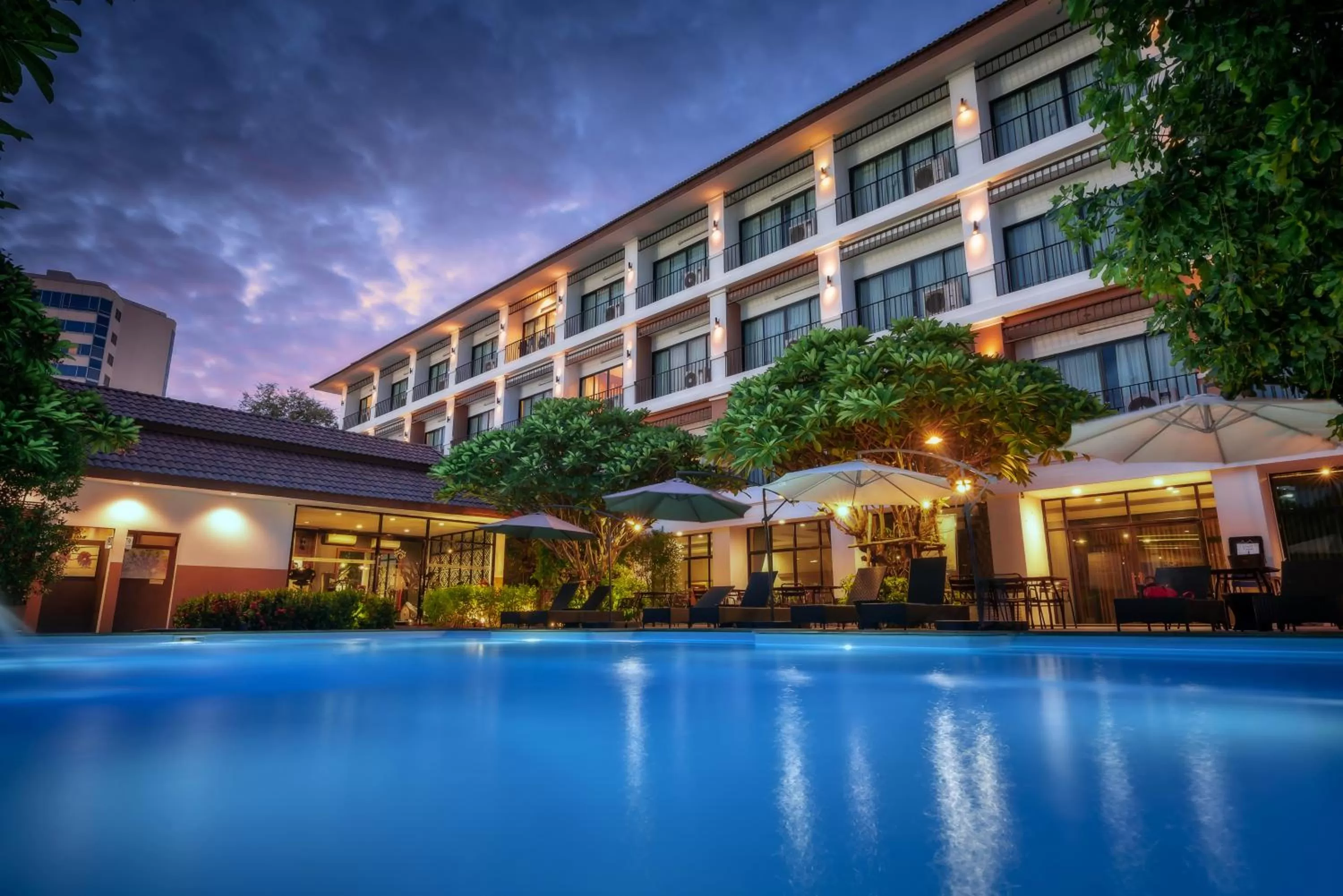 Pool view in The Pannarai Hotel