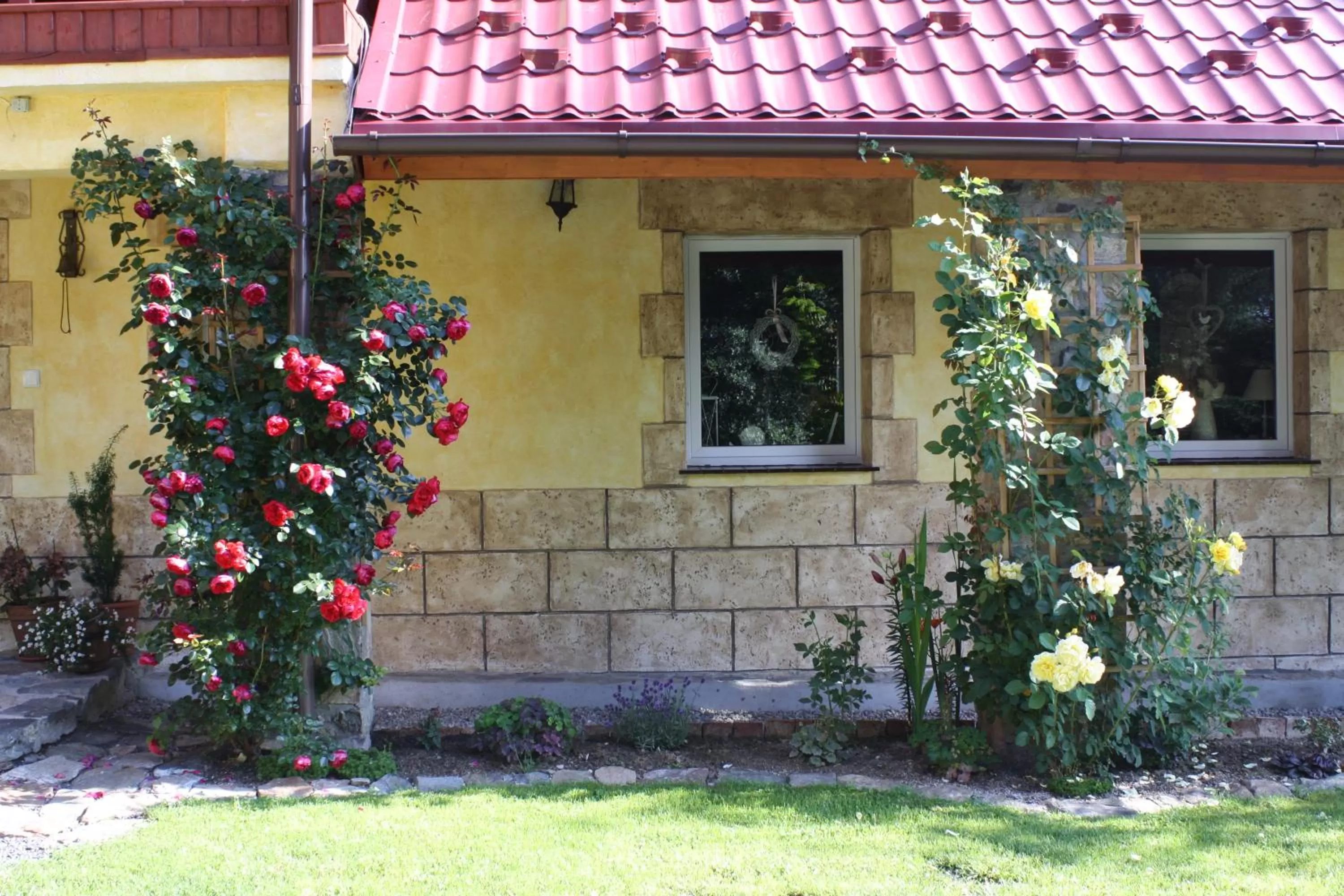 Decorative detail, Property Building in Dom na Klonowym Wzgórzu