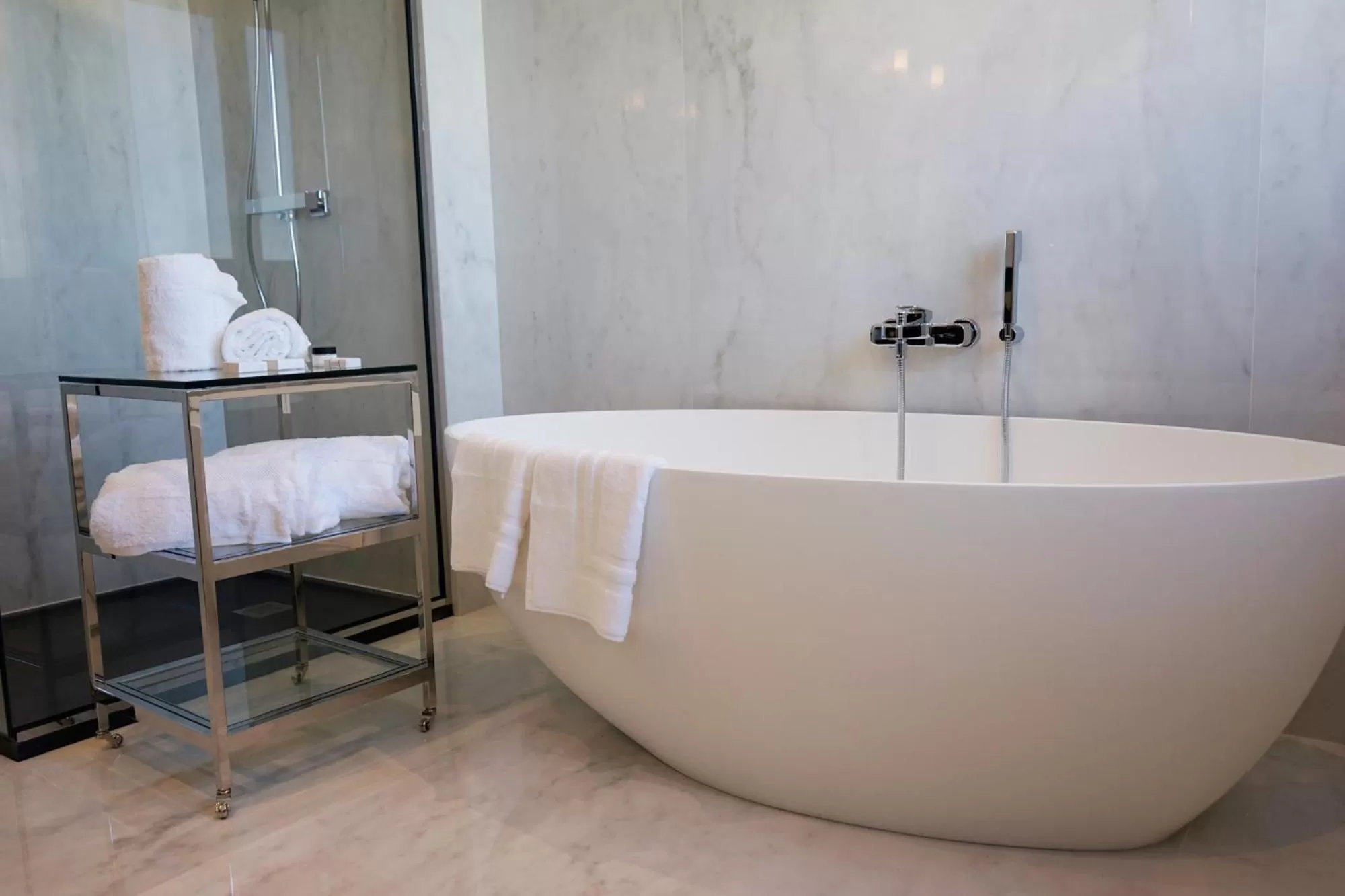 Staff in Hôtel Restaurant le Touring - Teritoria