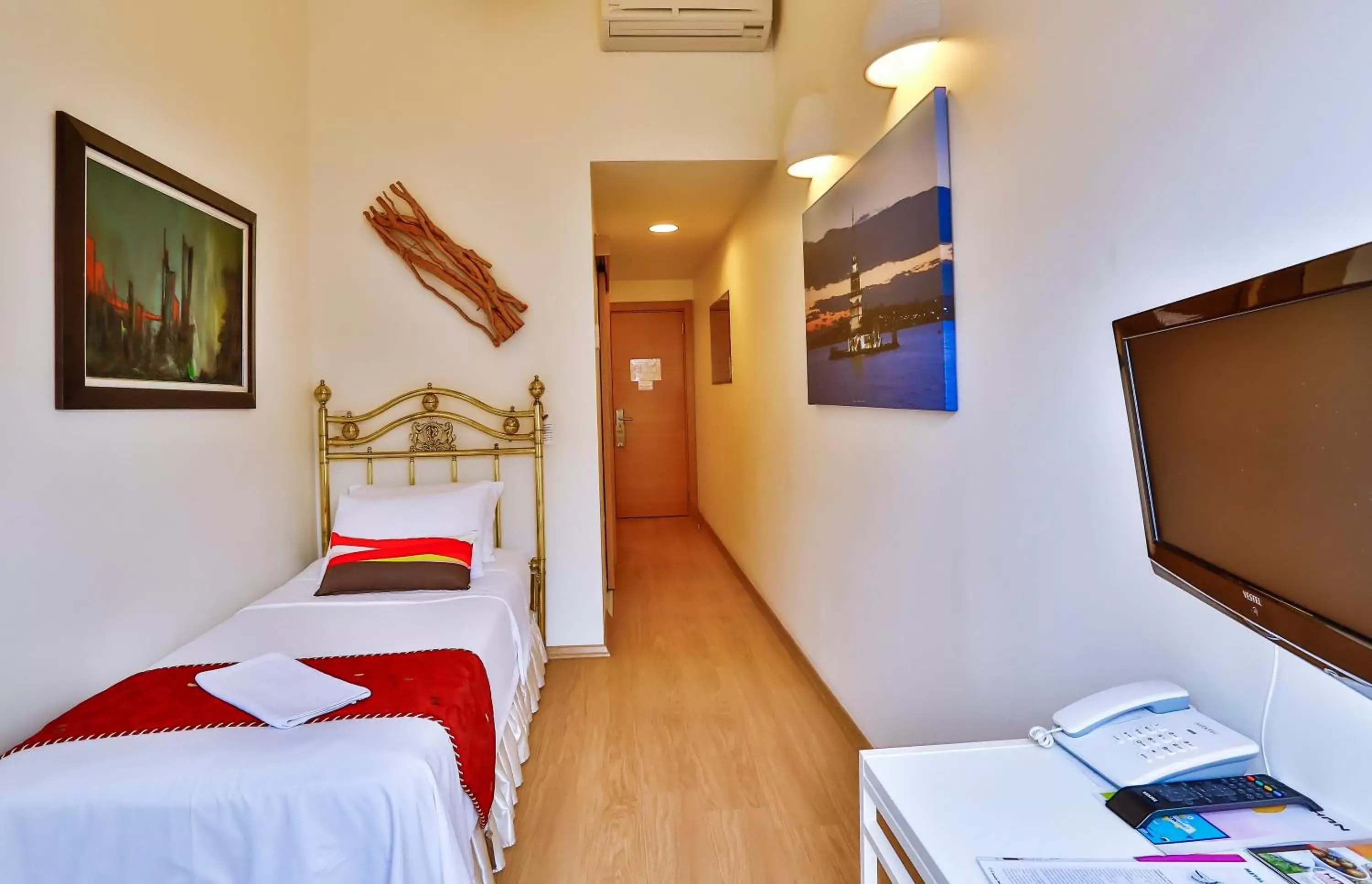 Superior Single Room in Han Hotel Superior Single Room in Han Hotel