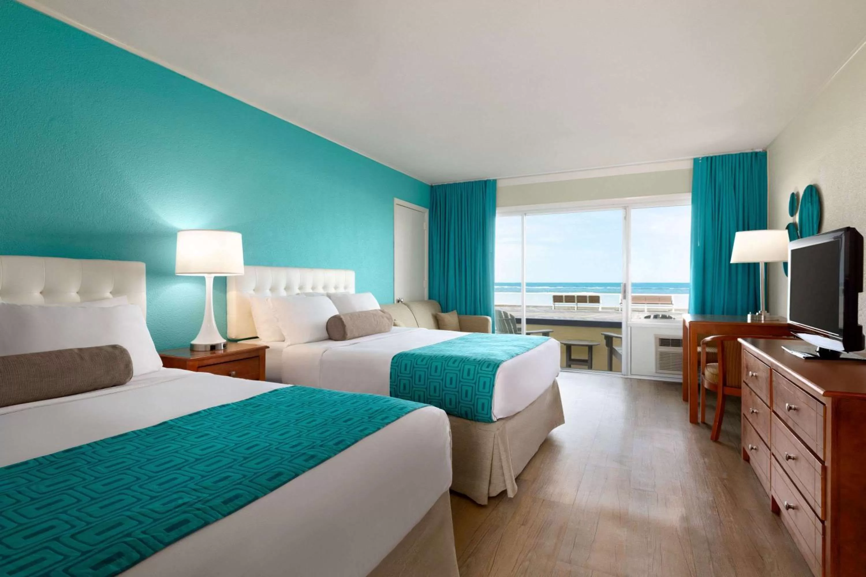 Oceanfront First Floor Room with Two Double Beds in Howard Johnson by Wyndham Ocean City Oceanfront