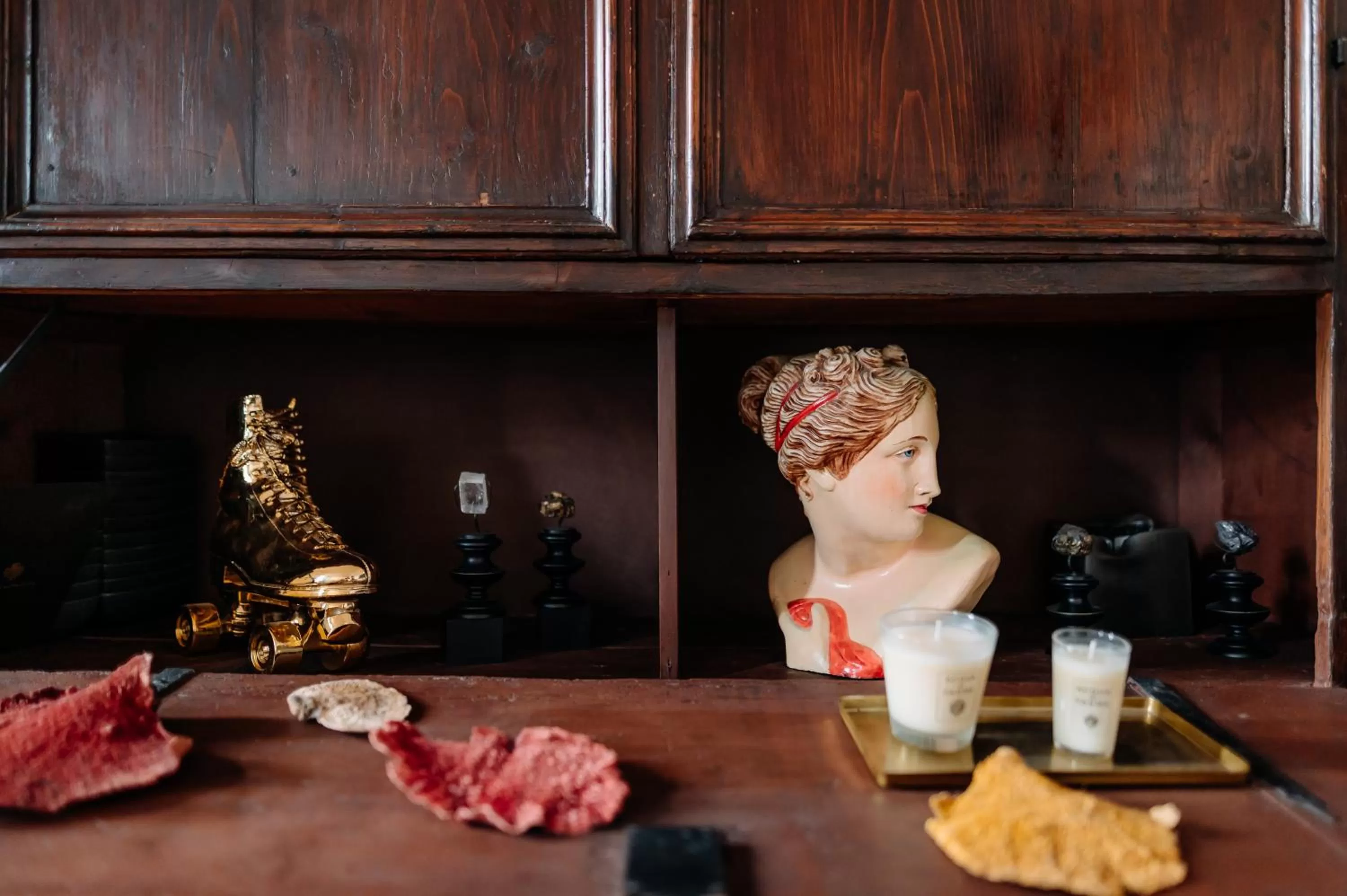 Library in Seven Historical Suites