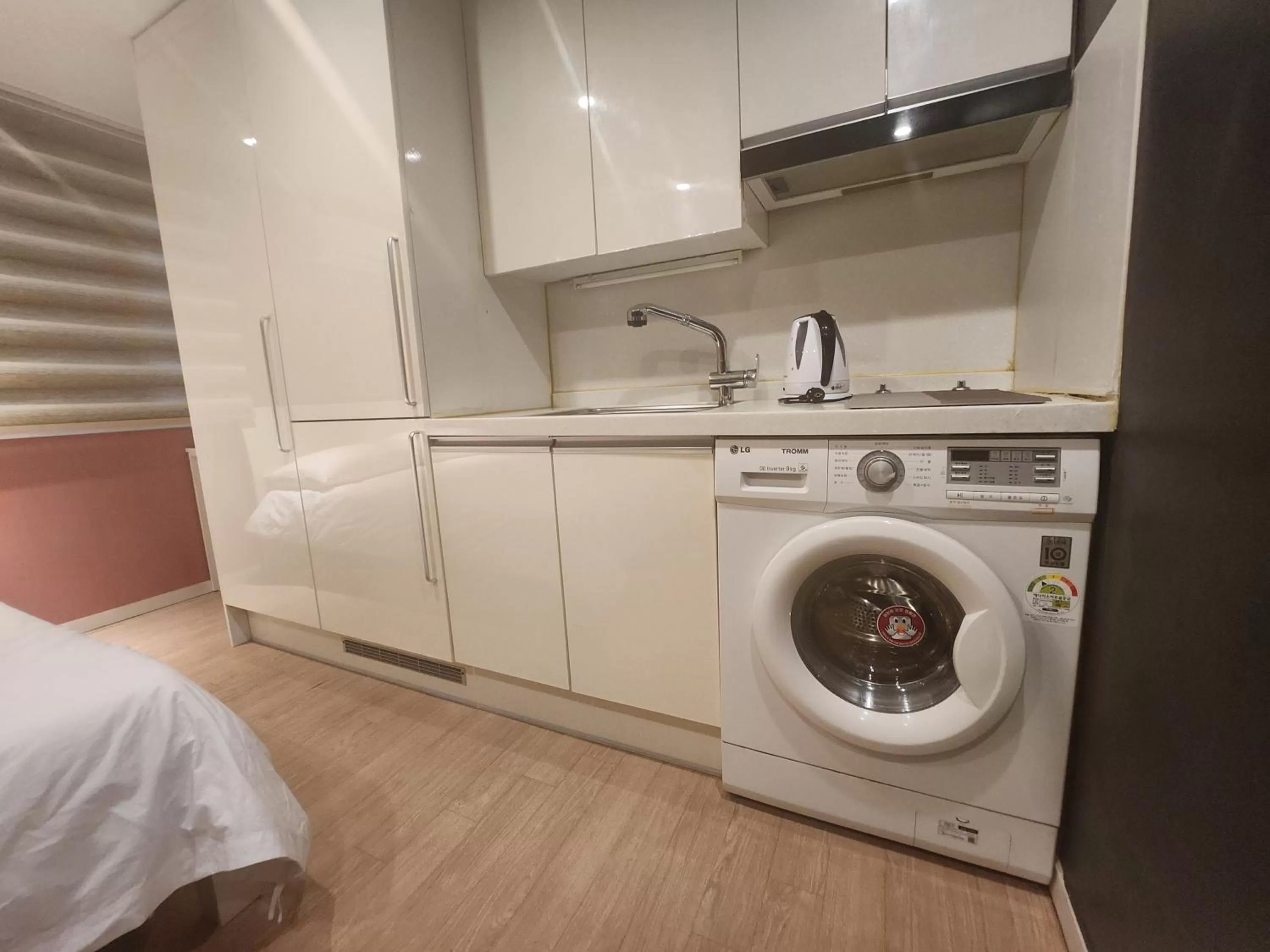 kitchen, Kitchen/Kitchenette in Olive hostel R(Residence)