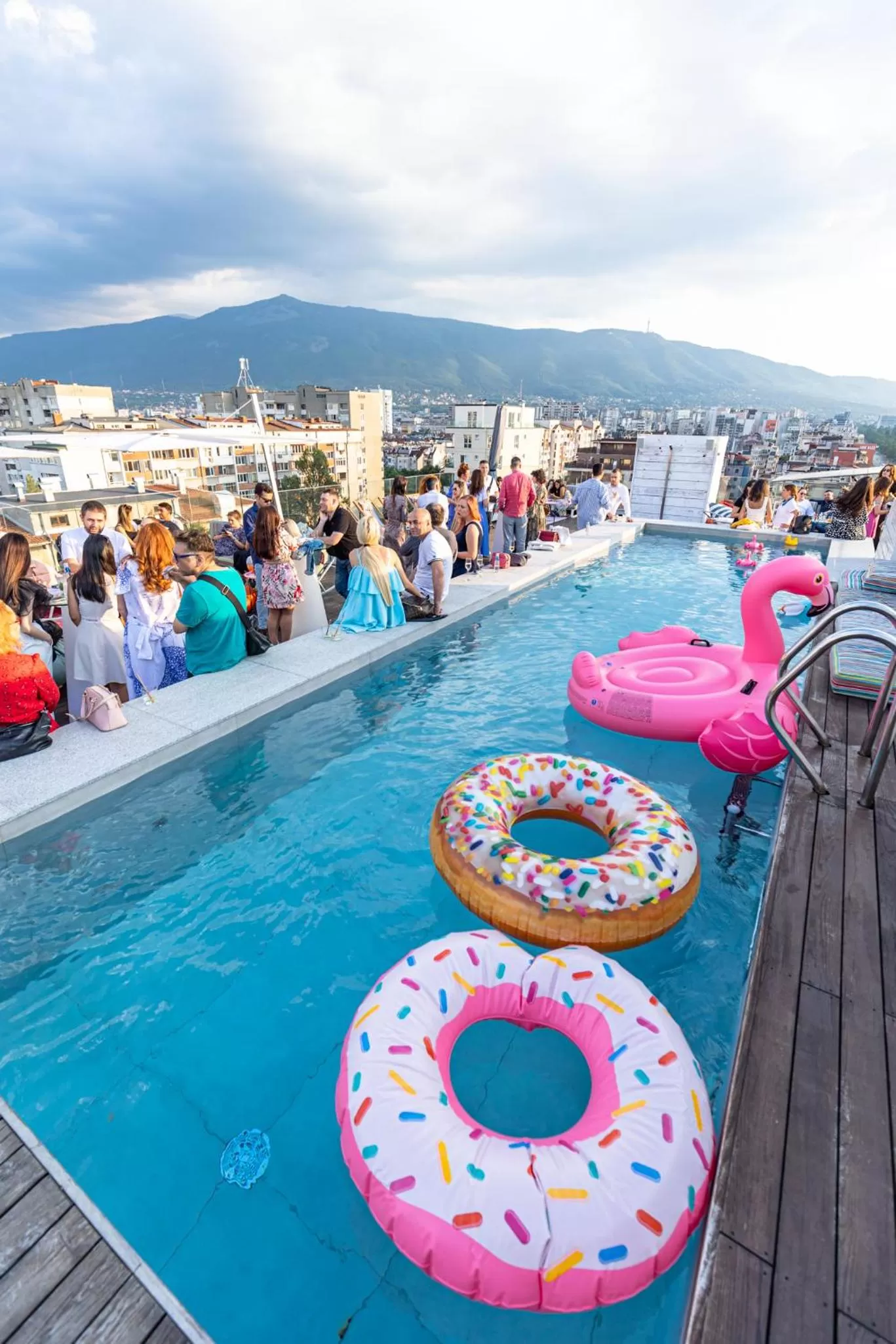 People in Hotel Kitchen59