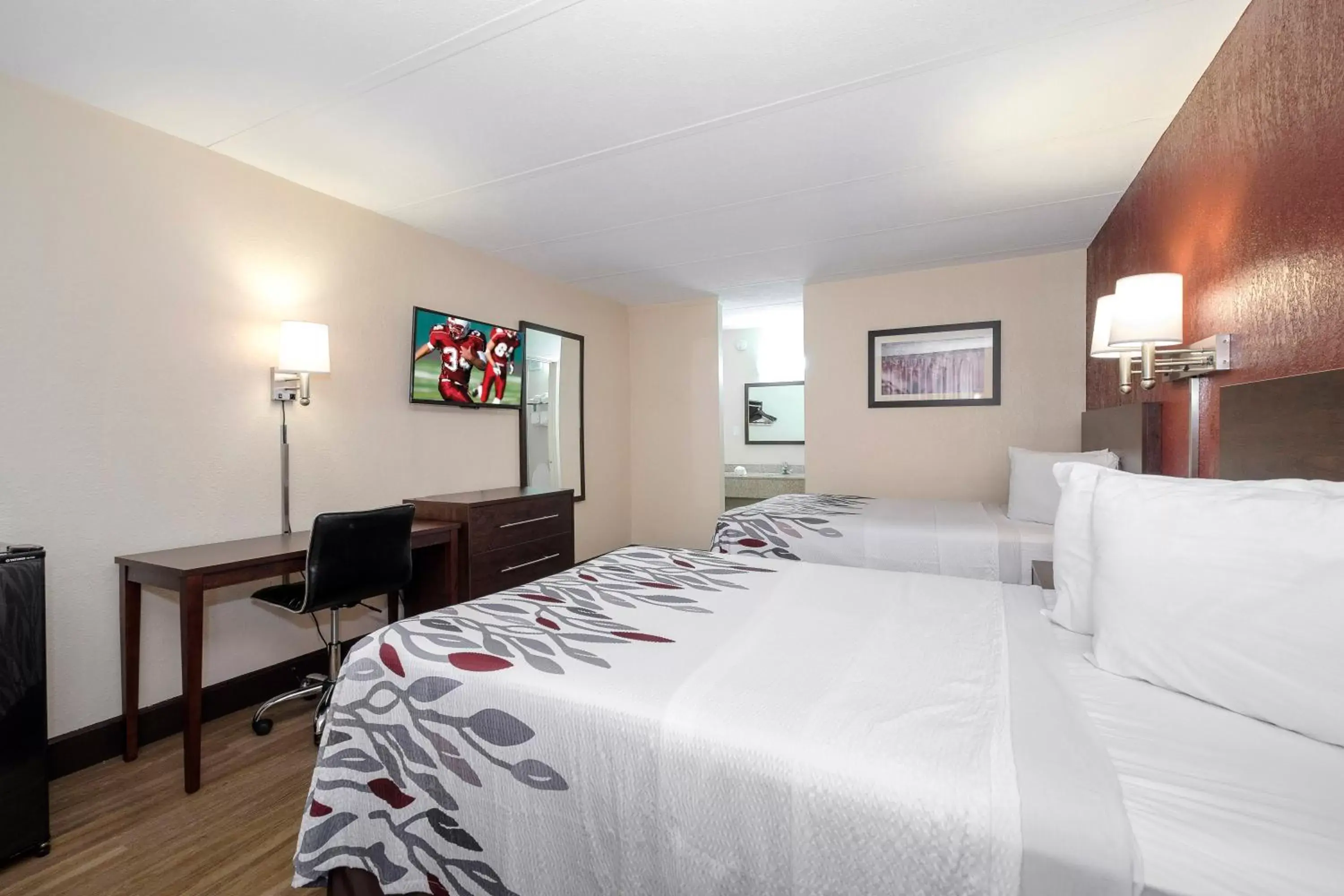 Standard Room with Two Double Beds Non-Smoking in Red Roof Inn Fredericksburg North Standard Room with Two Double Beds Non-Smoking in Red Roof Inn Fredericksburg North