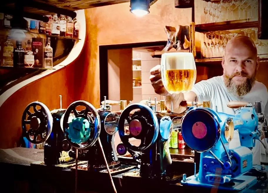 HARABURDI® Recyclart Hotel