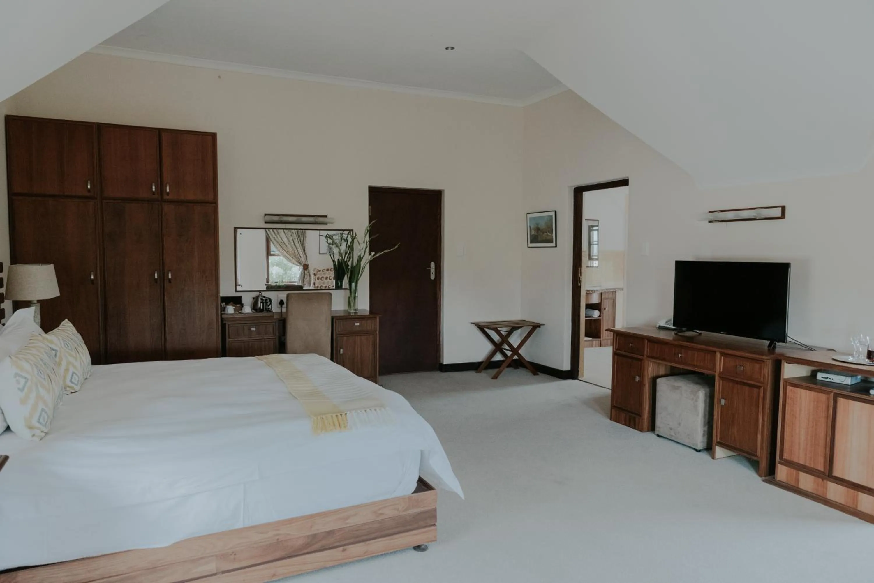 Bedroom, Bed in Cana Vineyard Guesthouse