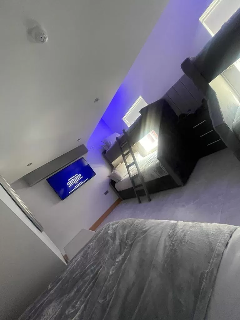 Bed in Belvedere Aparthotel - 83 Mount Pleasant