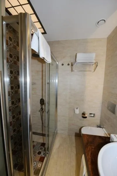 Bathroom in Collage Pera Hotel