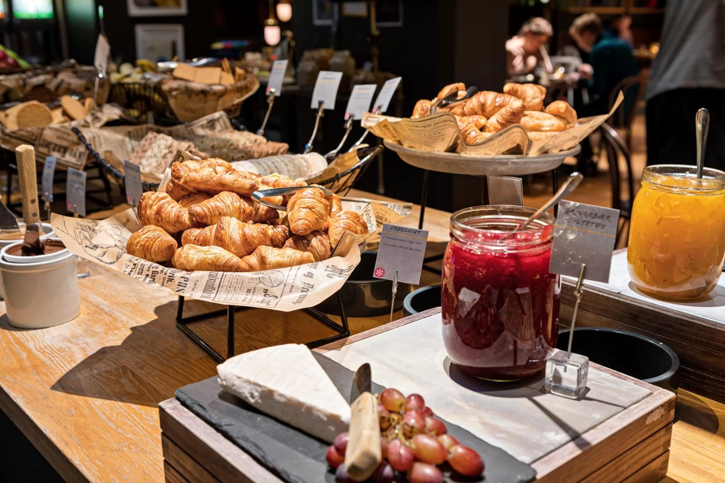 Breakfast in Comfort Hotel Karl Johan