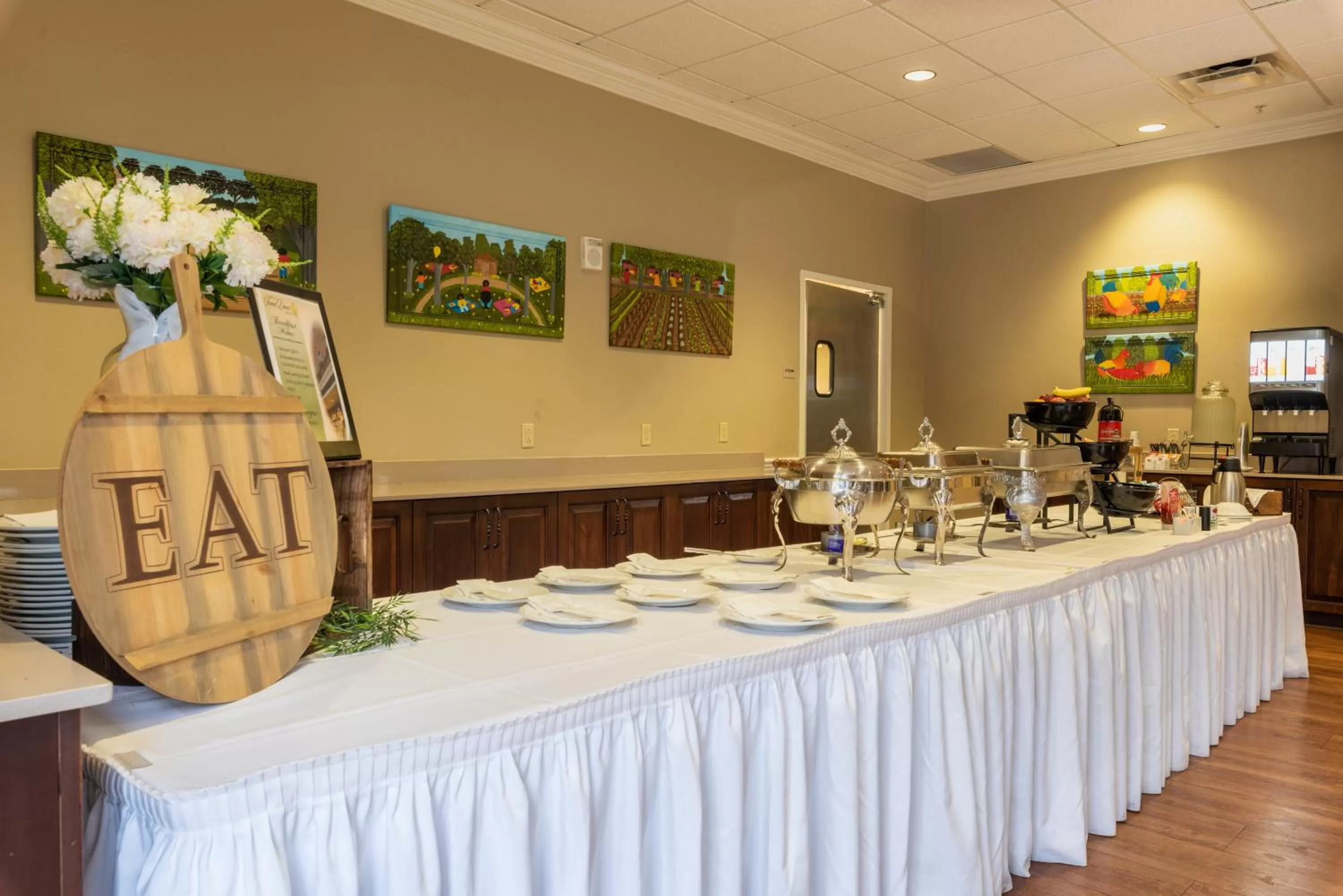 Dining area in Chateau Saint Denis Hotel