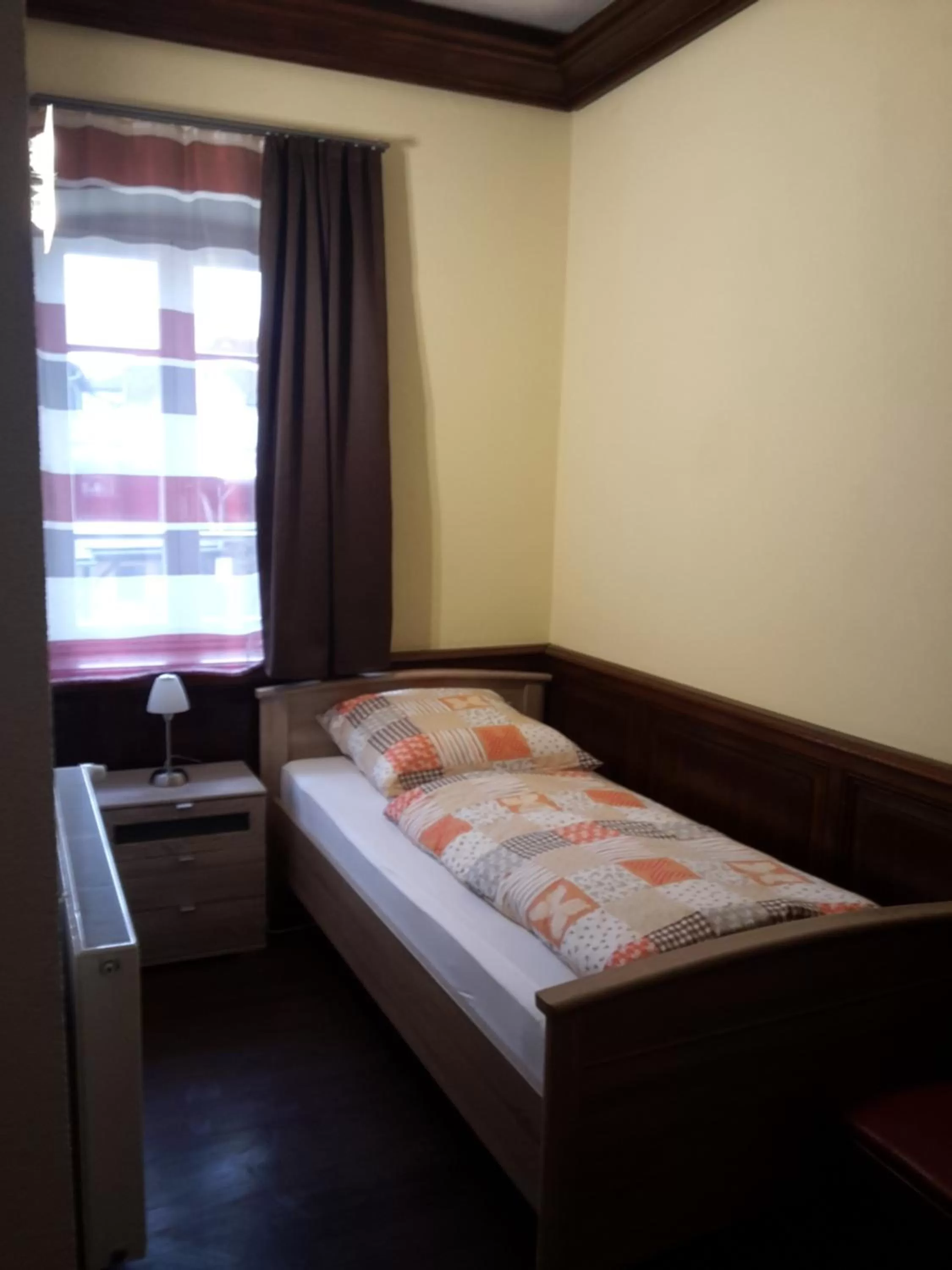 Photo of the whole room, Bed in Hotel Zum Schwanen