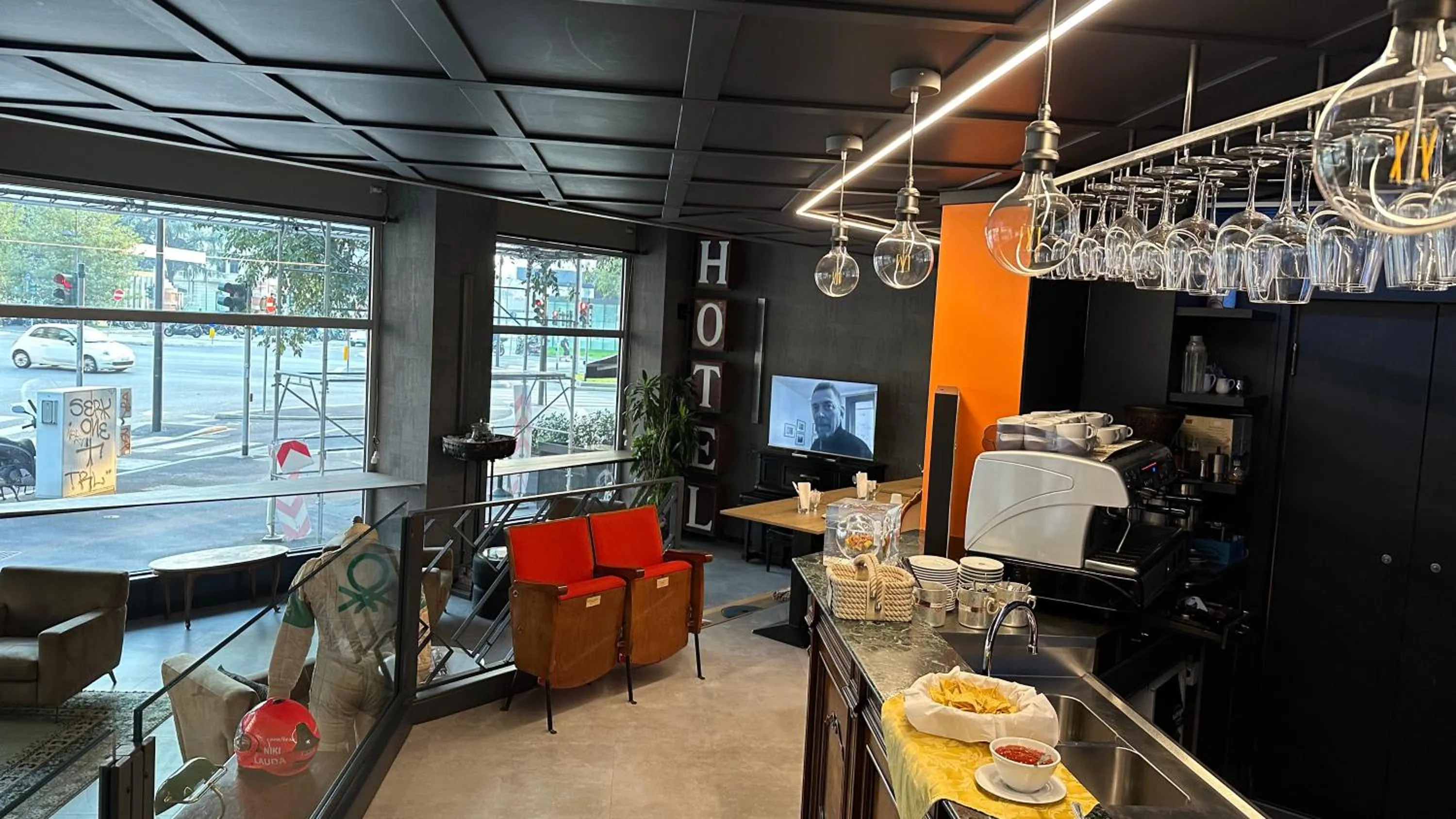 TV and multimedia in Admiral Hotel